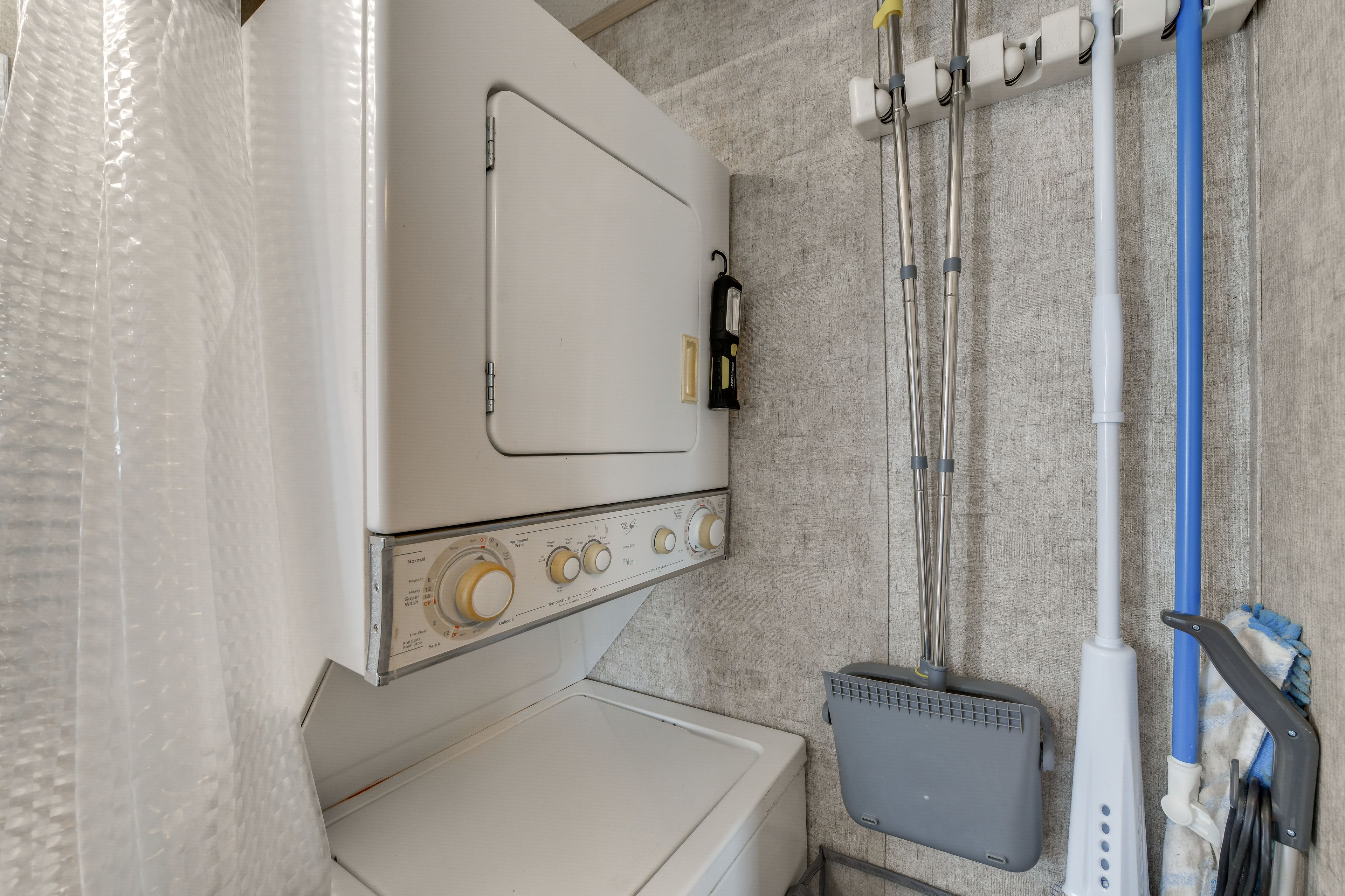 Washer & Dryer