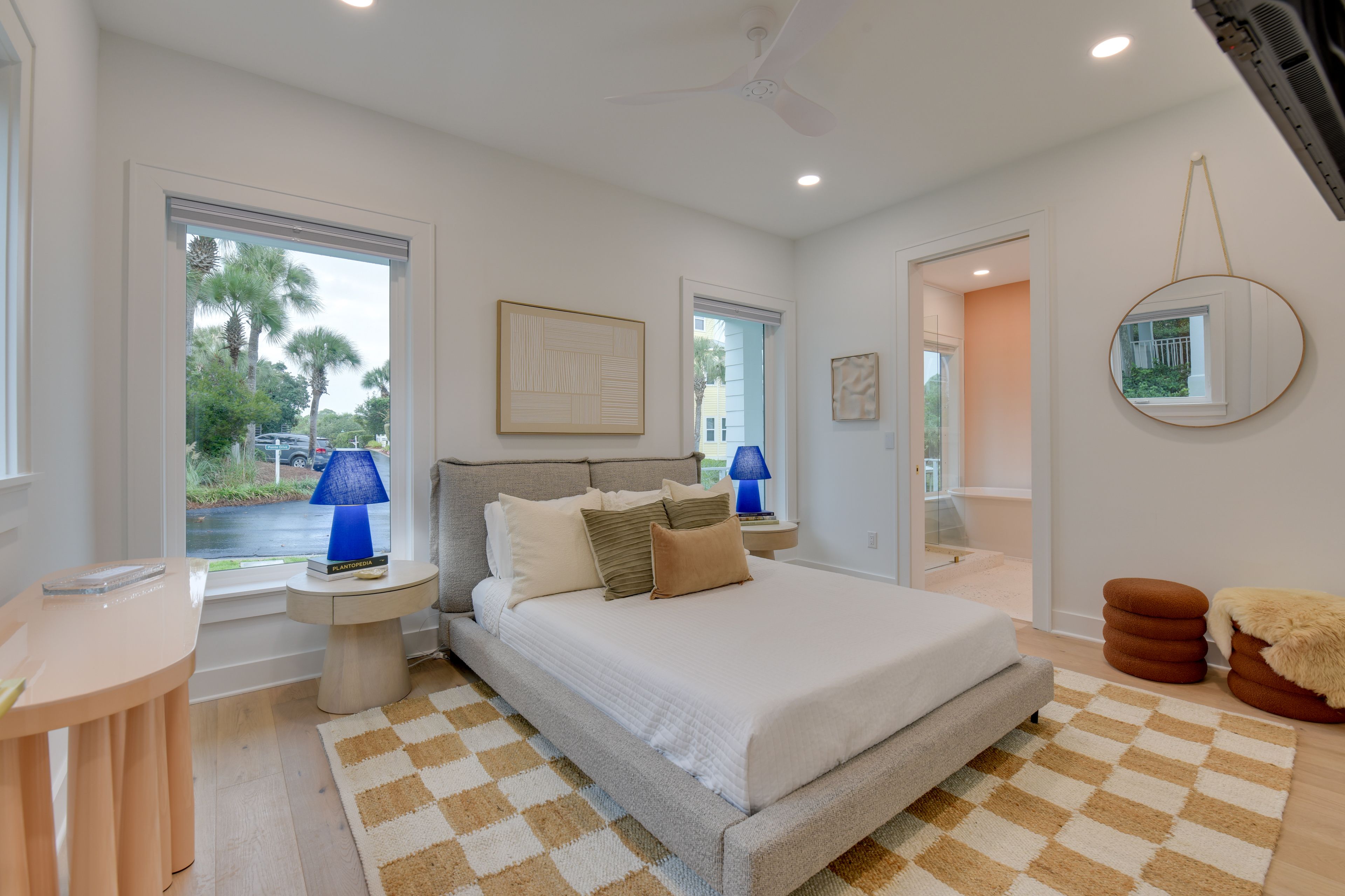 Bedroom 1 | Queen Bed | Smart TV | Main Level