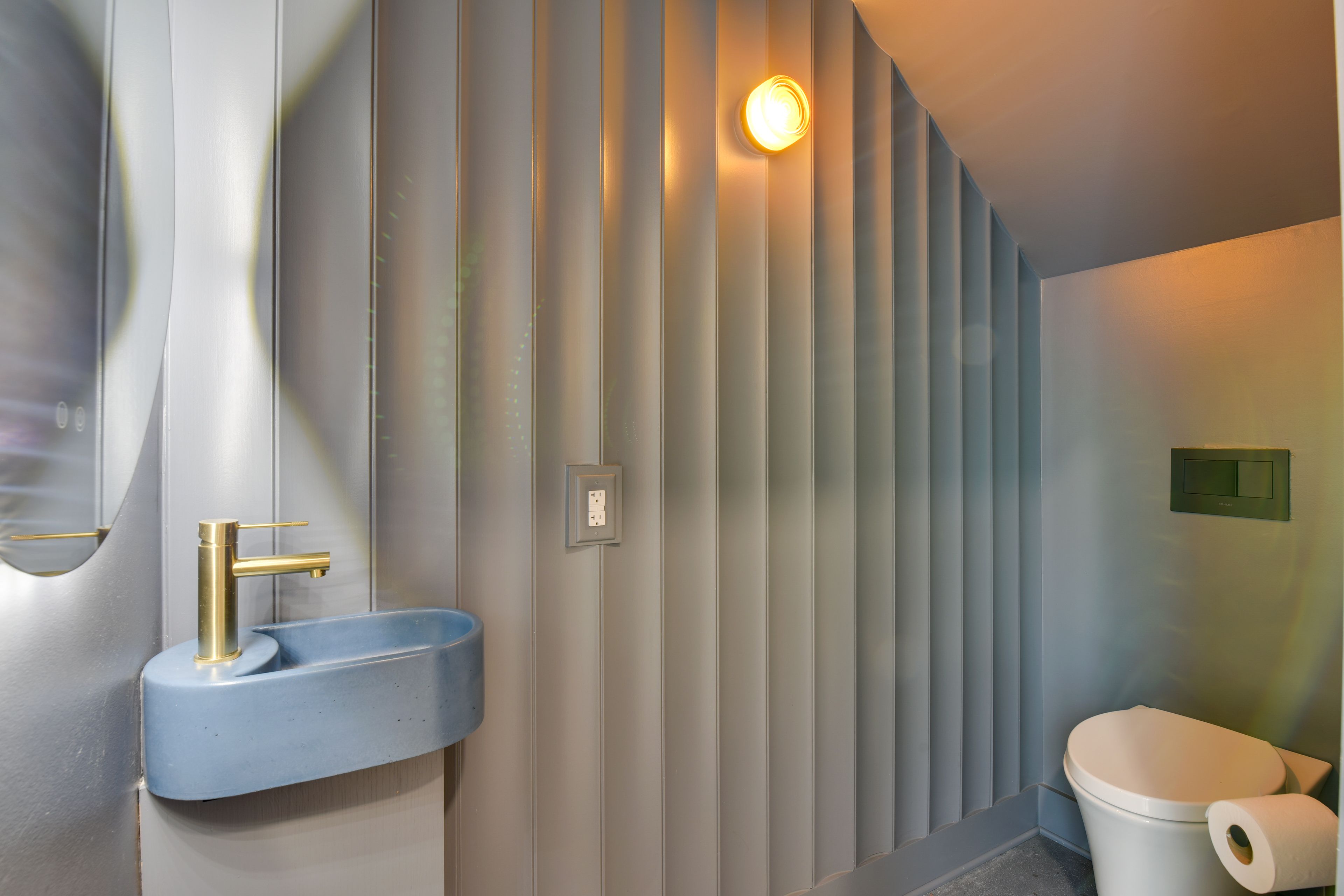 Half Bathroom | Main Level