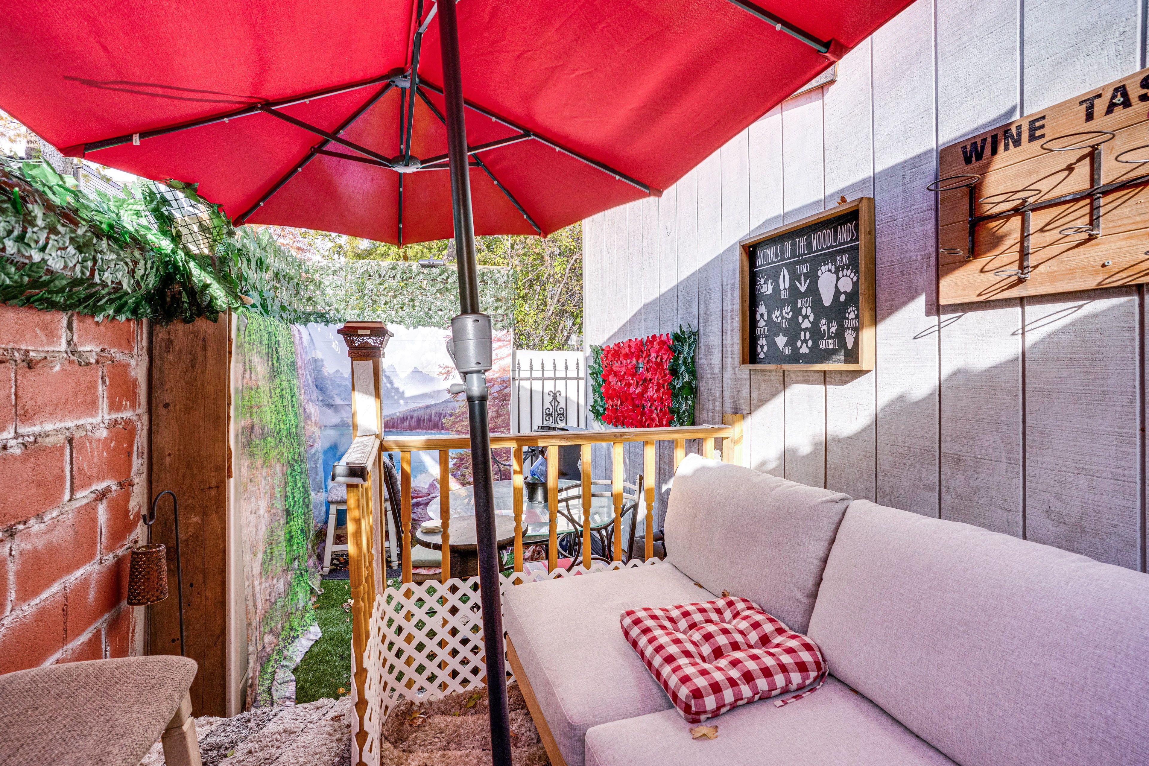 Private Patio | Charcoal Grill