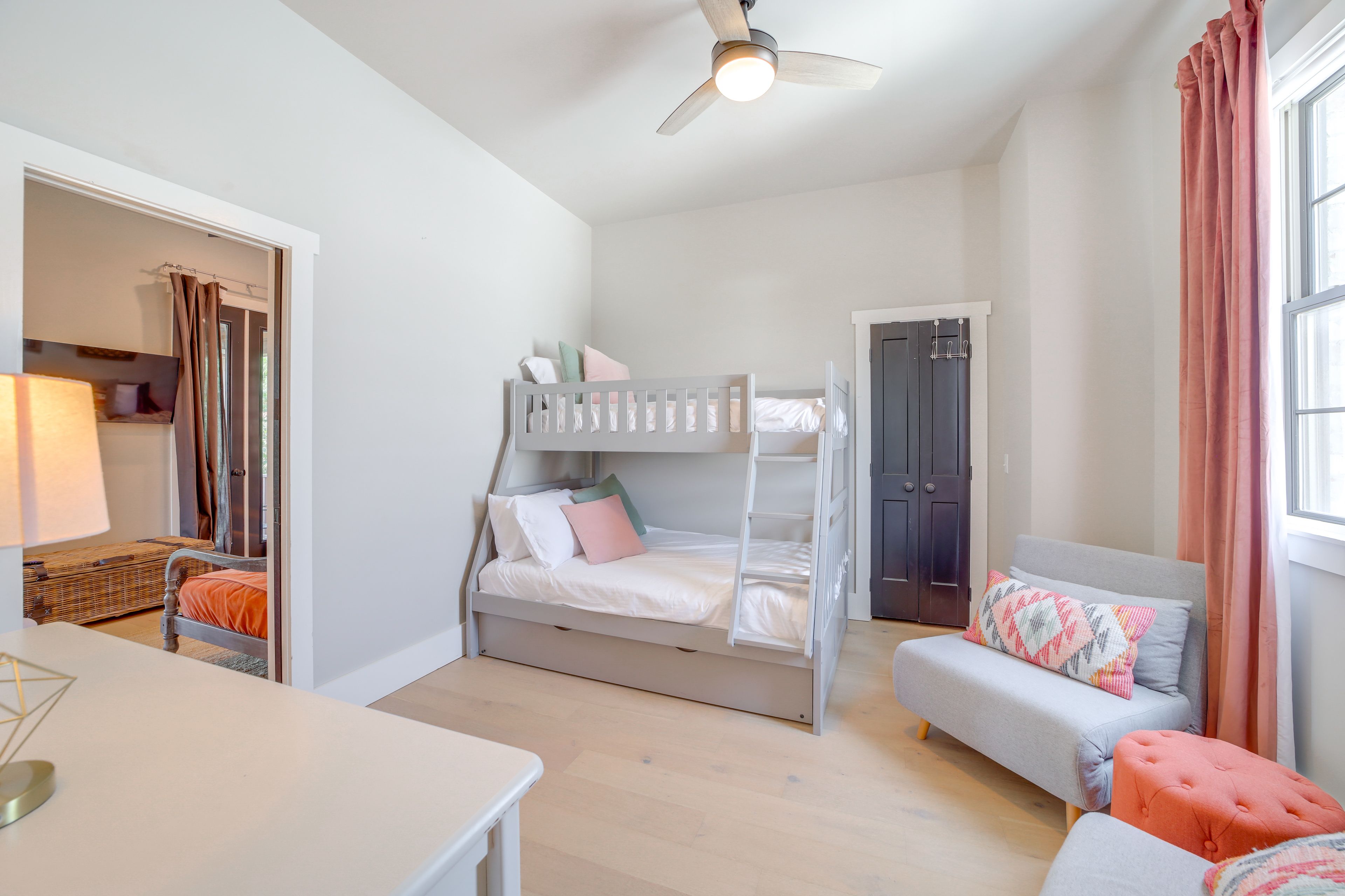 Bedroom 3 | Twin/Full Bunk Bed w/ Twin Trundle | 2nd Floor