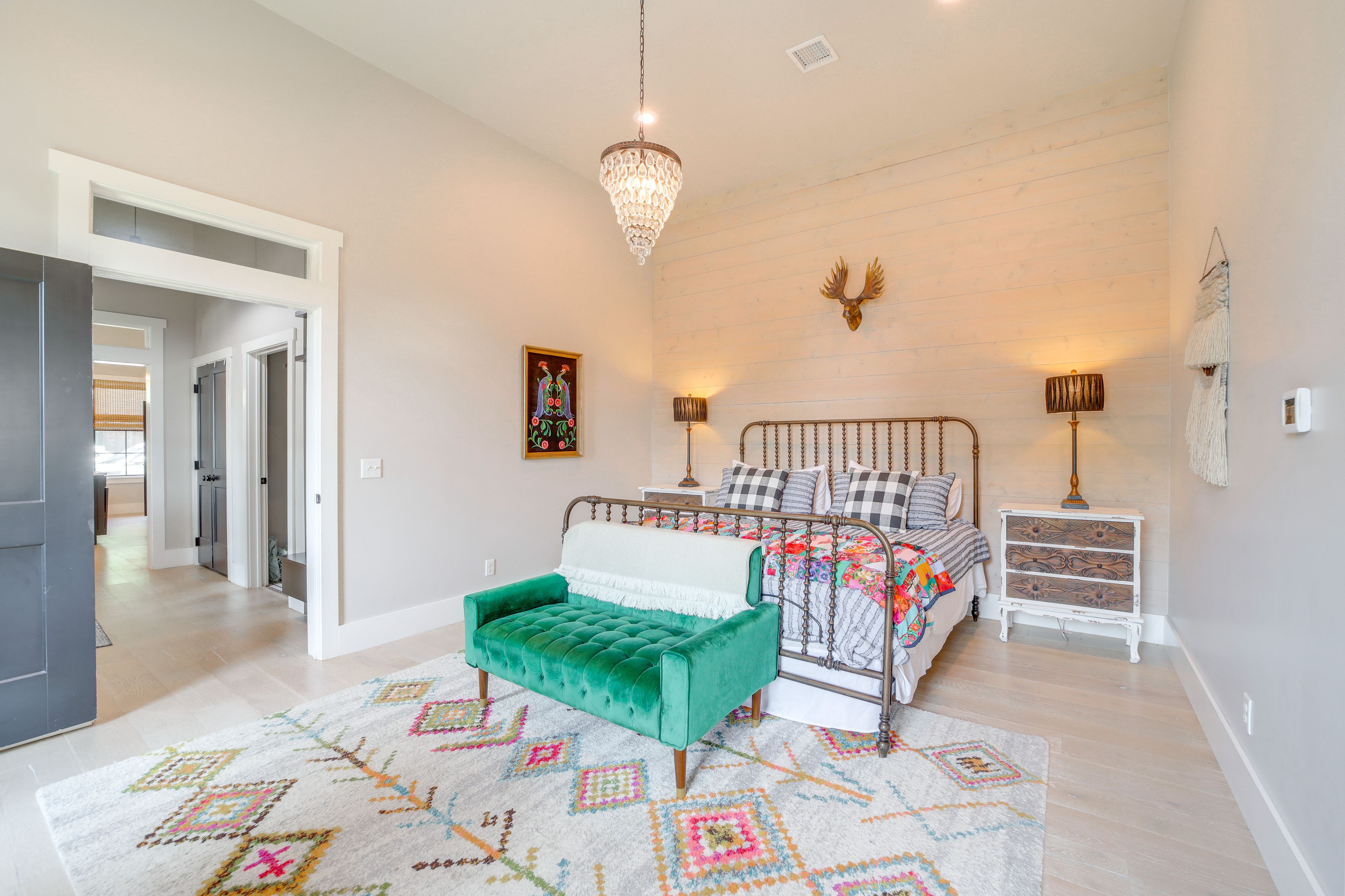 Bedroom Suite 1 | King Bed | 1st Floor