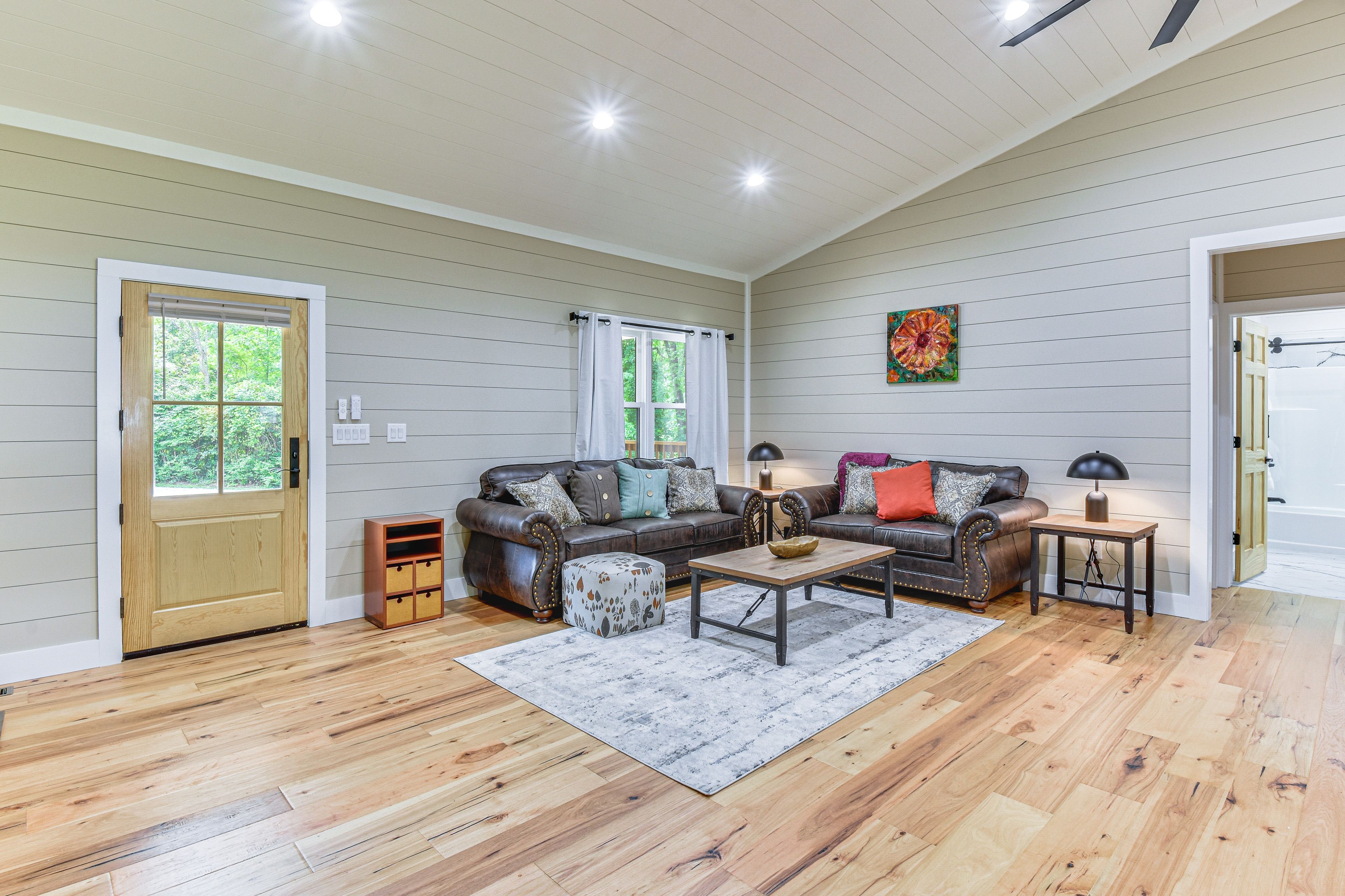 Living Area | Central A/C | Free WiFi