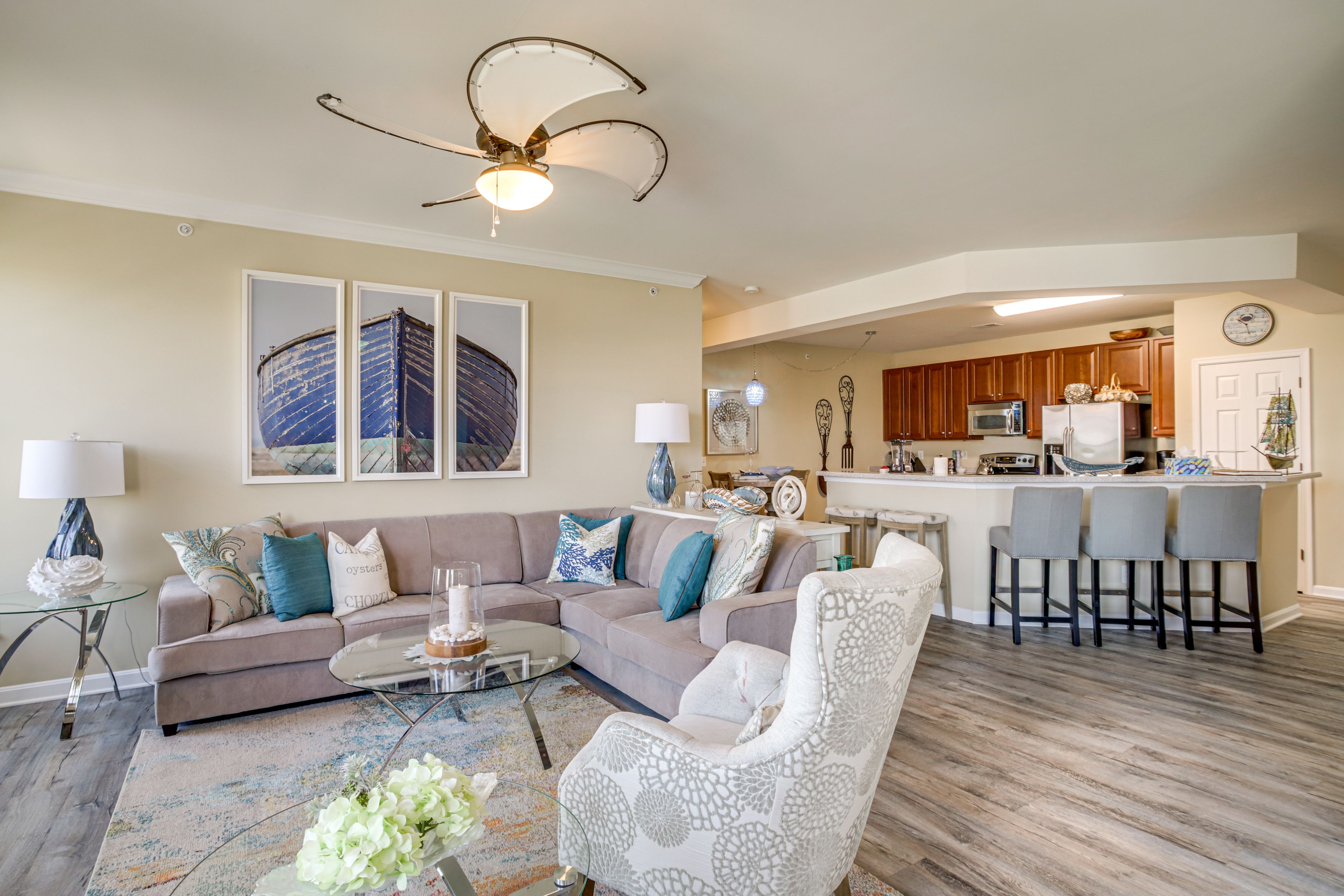 Living Room | Queen Sleeper Sofa | Smart TV