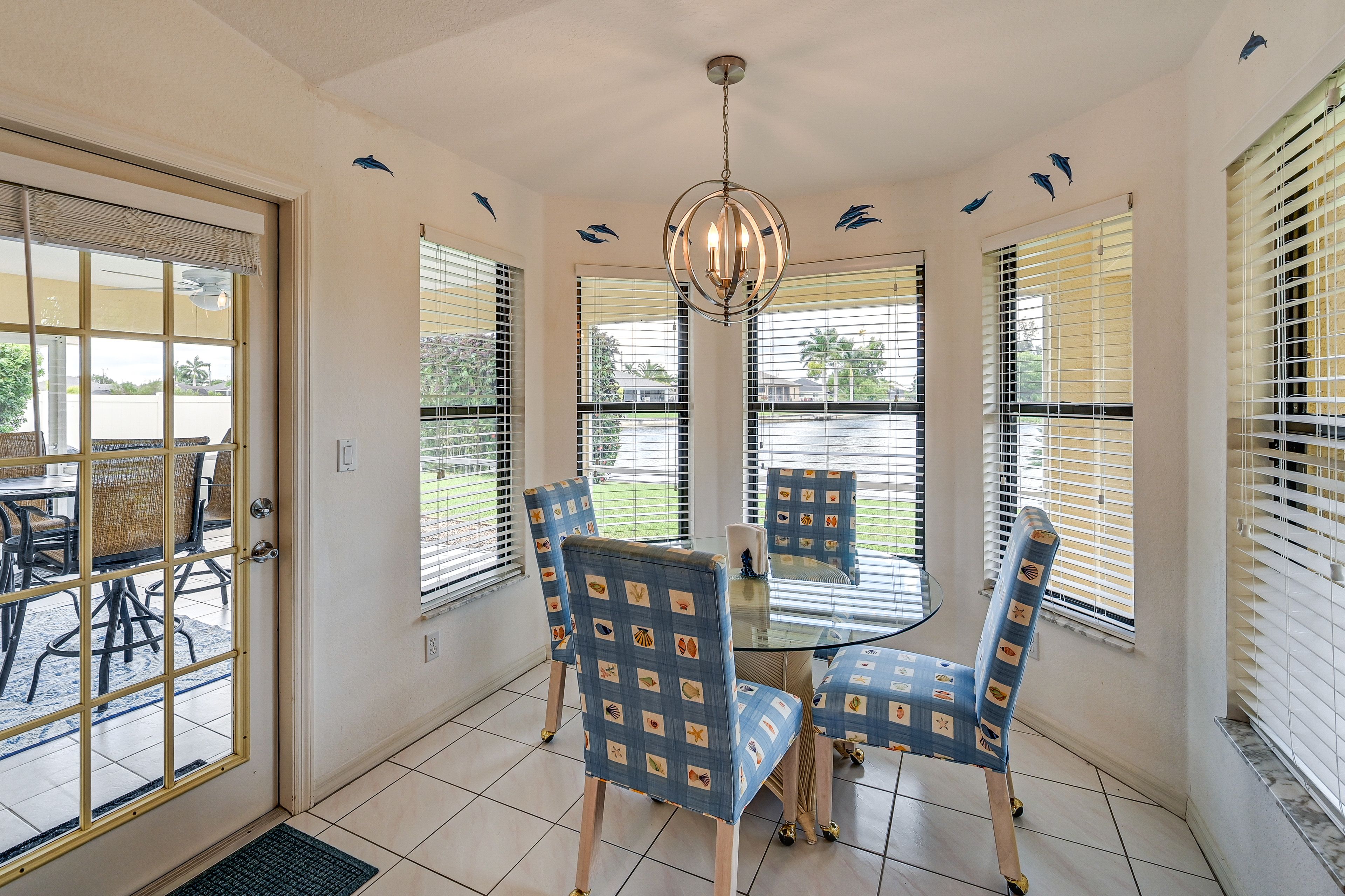 Breakfast Nook