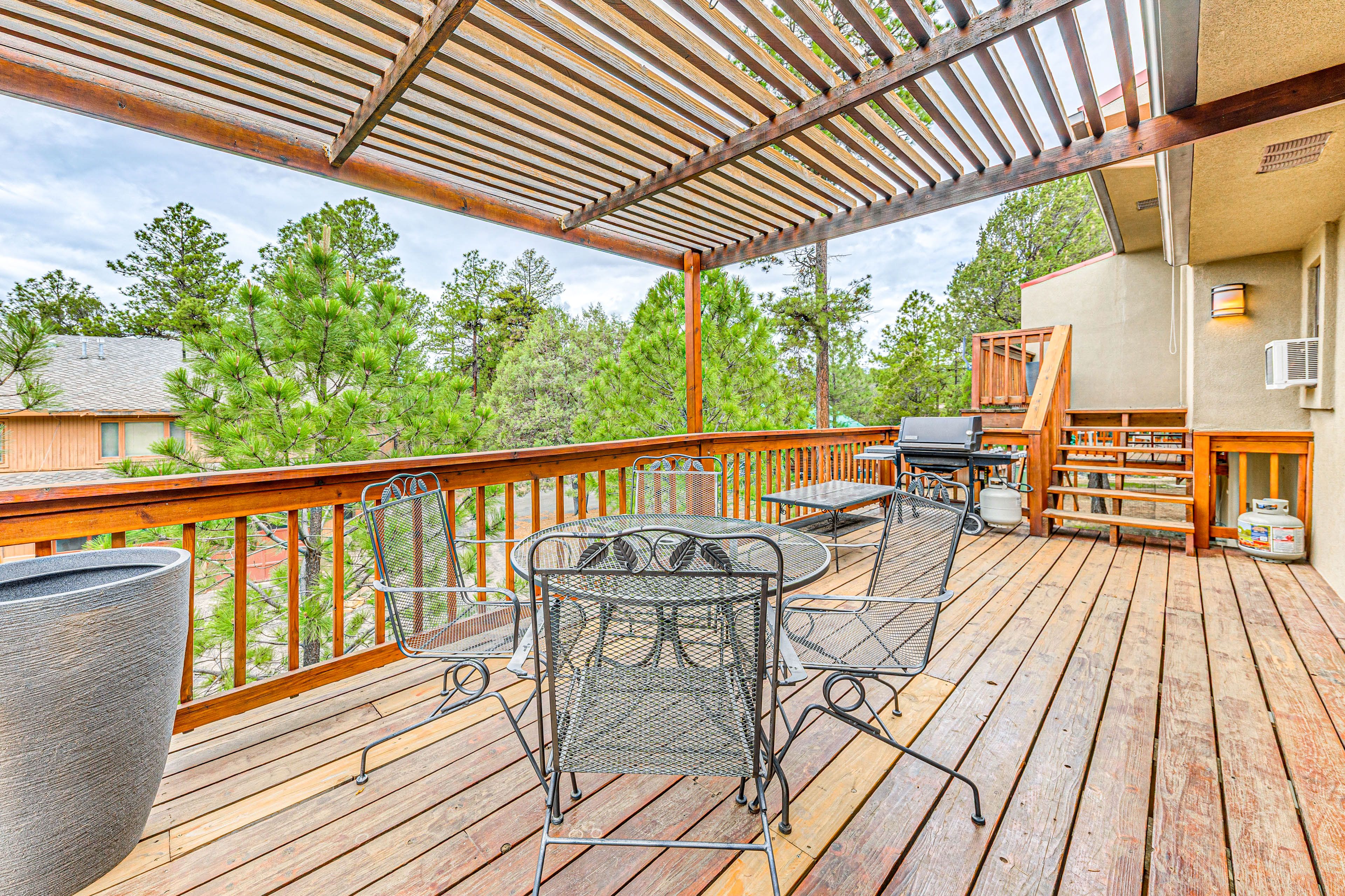Deck | Gas Grill | Dining Area | 2-Story, Split-Level Condo