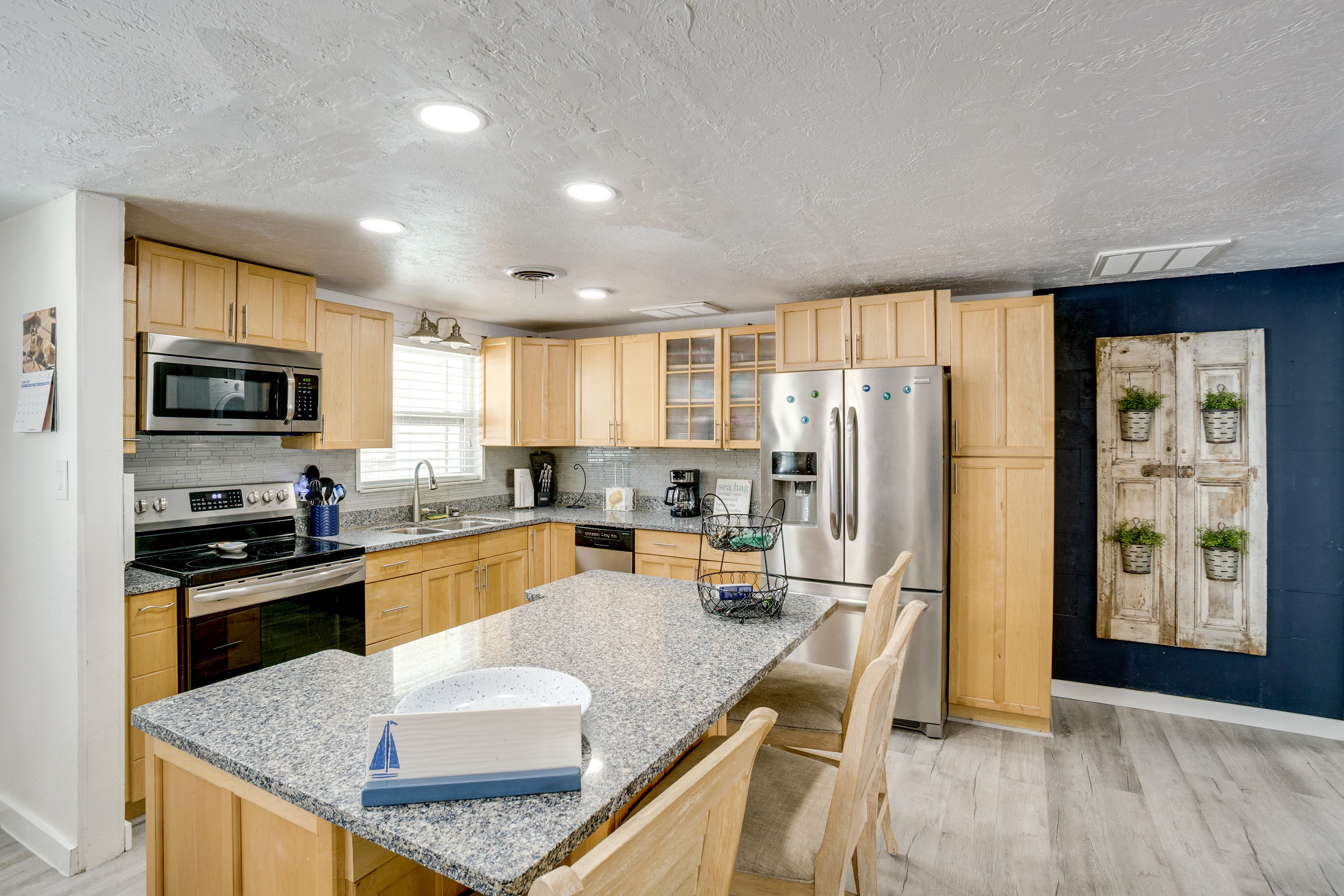 Kitchen | Drip Coffee Maker | Blender | Toaster | Cooking Basics