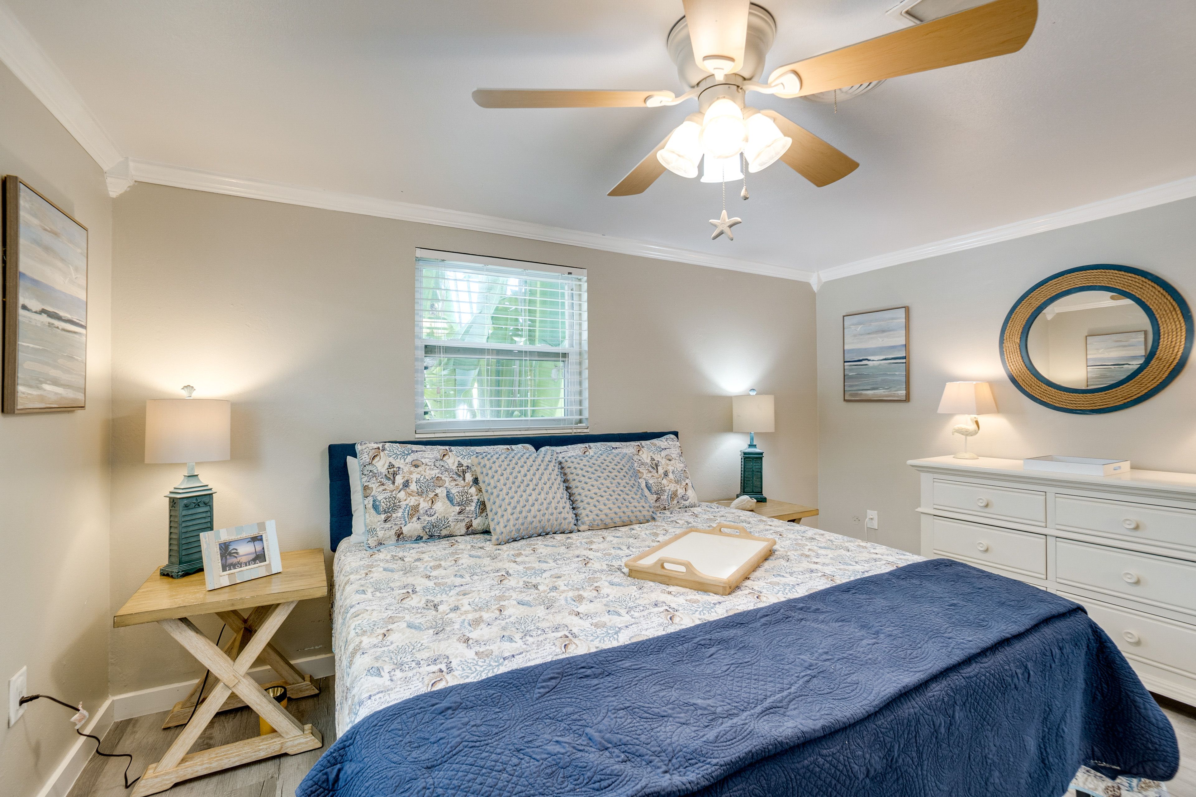 Bedroom 1 | King Bed | Smart TV | Linens Provided