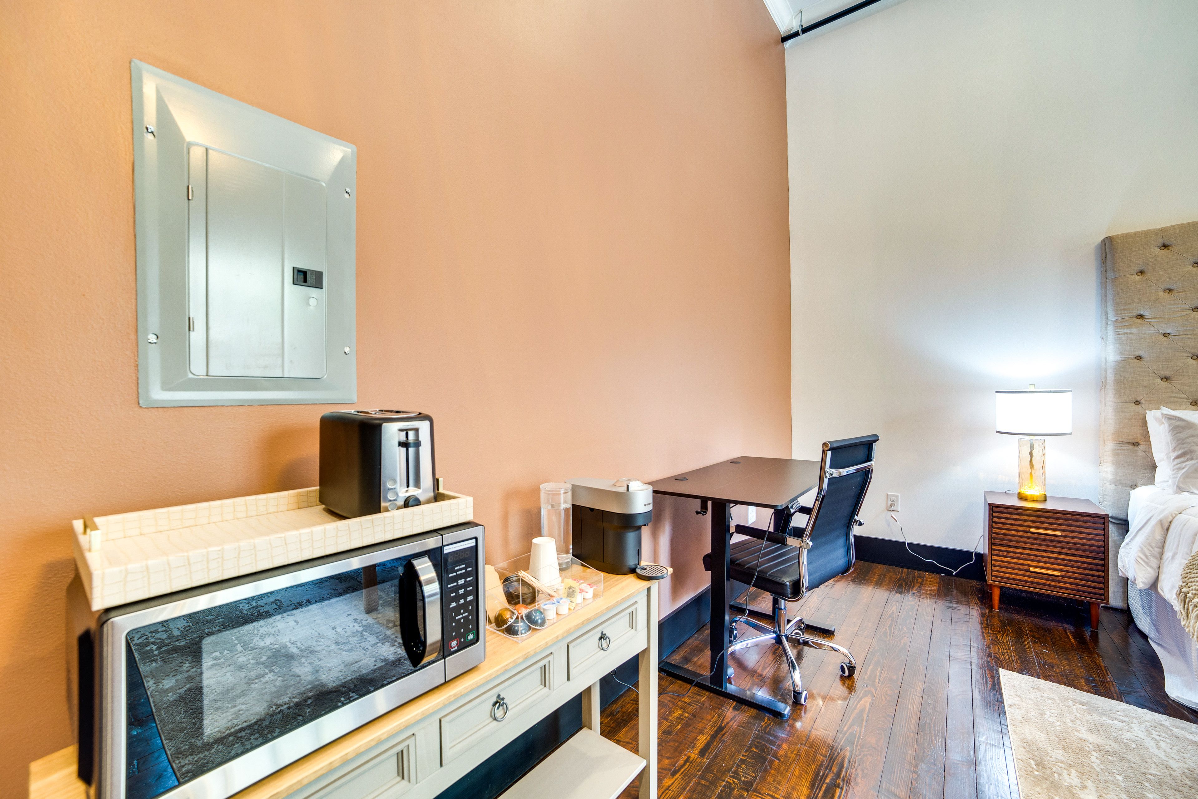 Kitchenette | Coffee Maker | Toaster