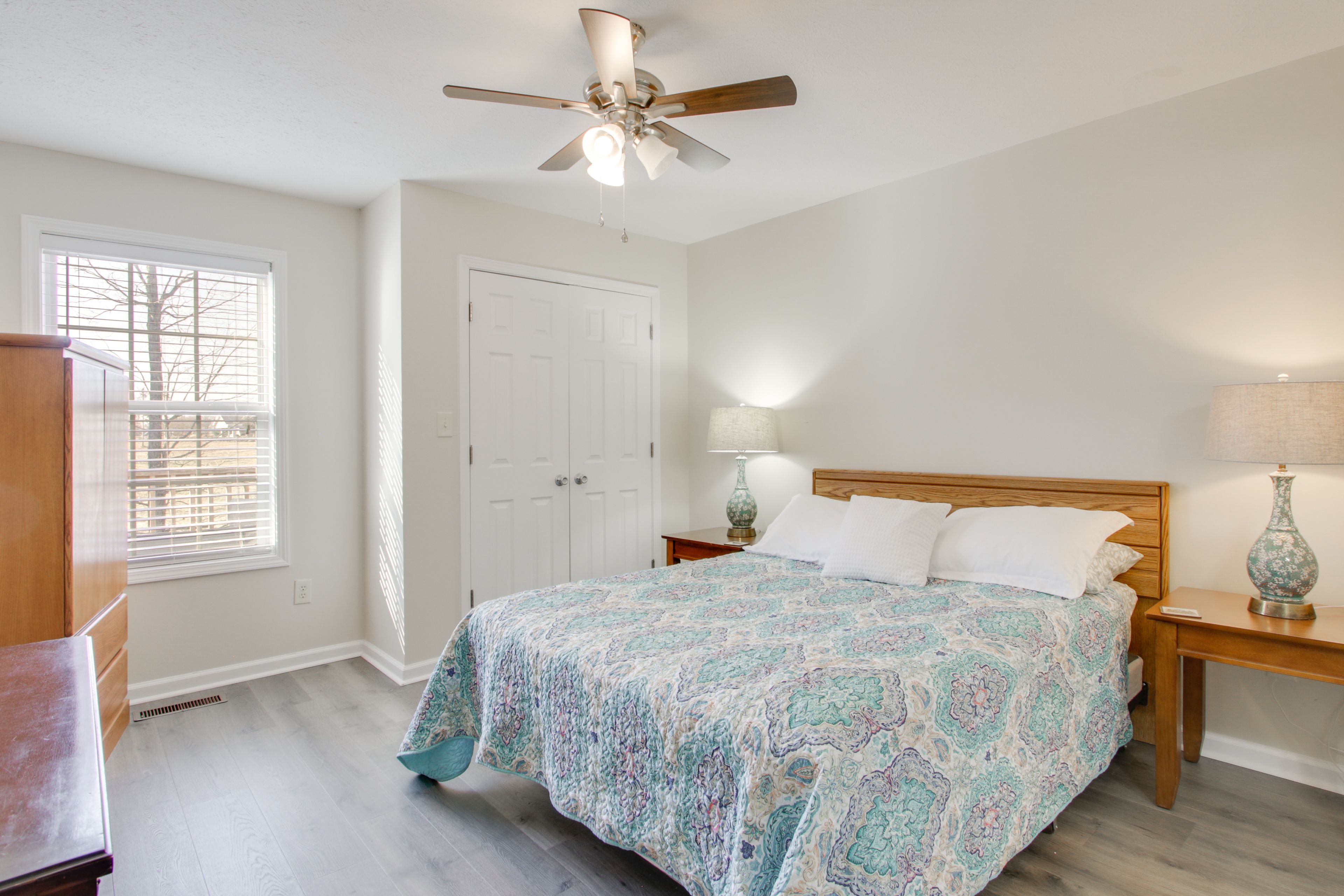 Bedroom 3 | Queen Bed