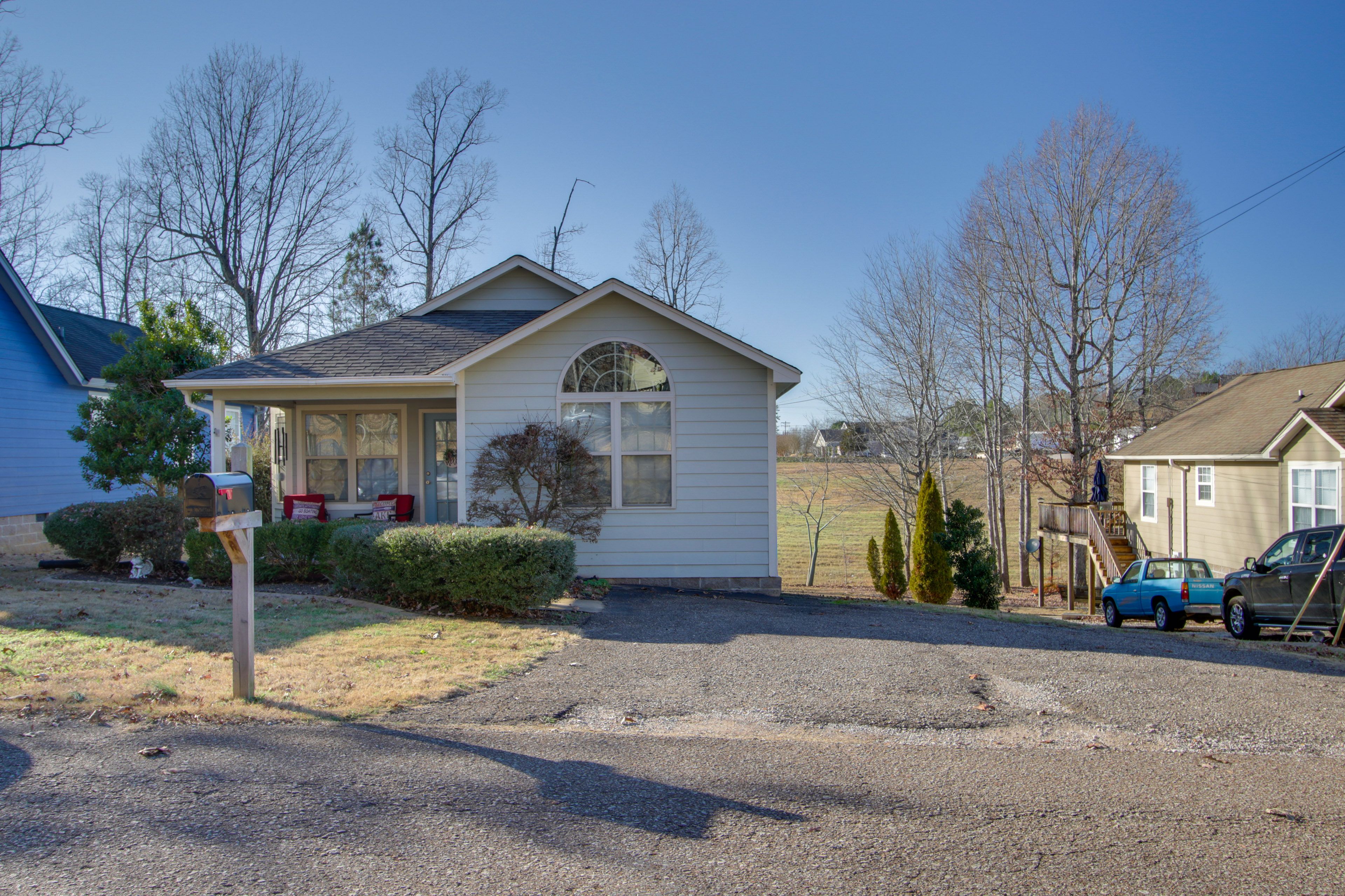 Parking | Driveway (2 Vehicles)
