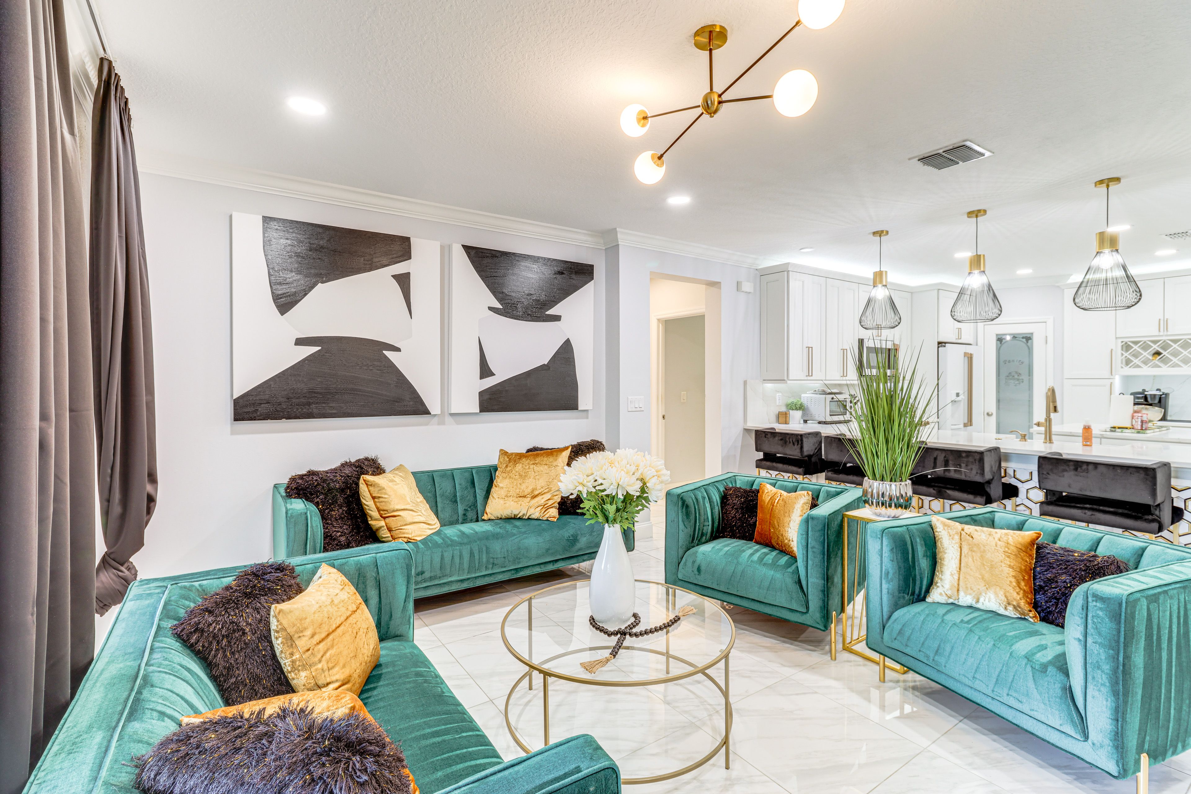 Living Room | Central A/C & Heat | Free WiFi