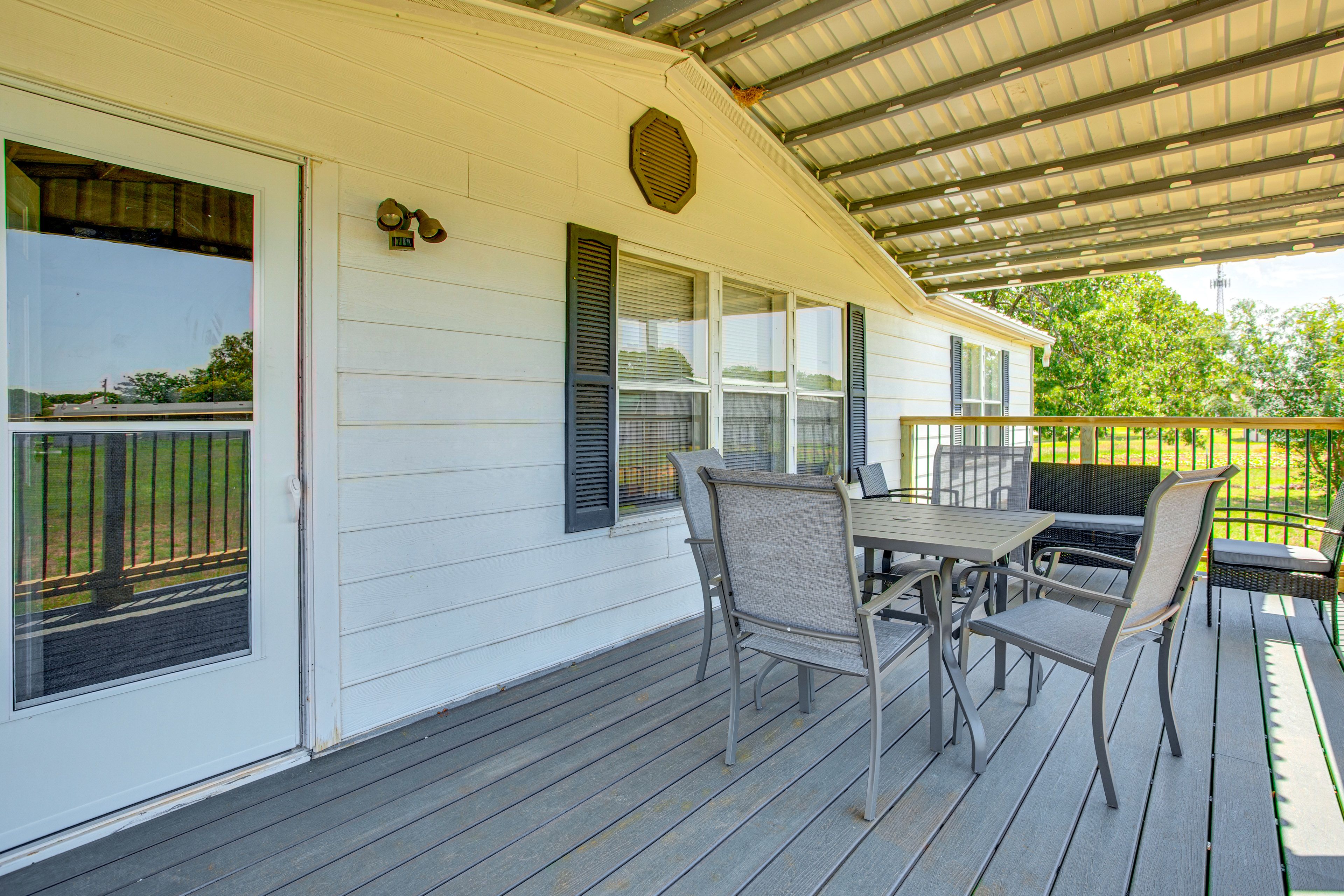 Private Deck | Outdoor Dining
