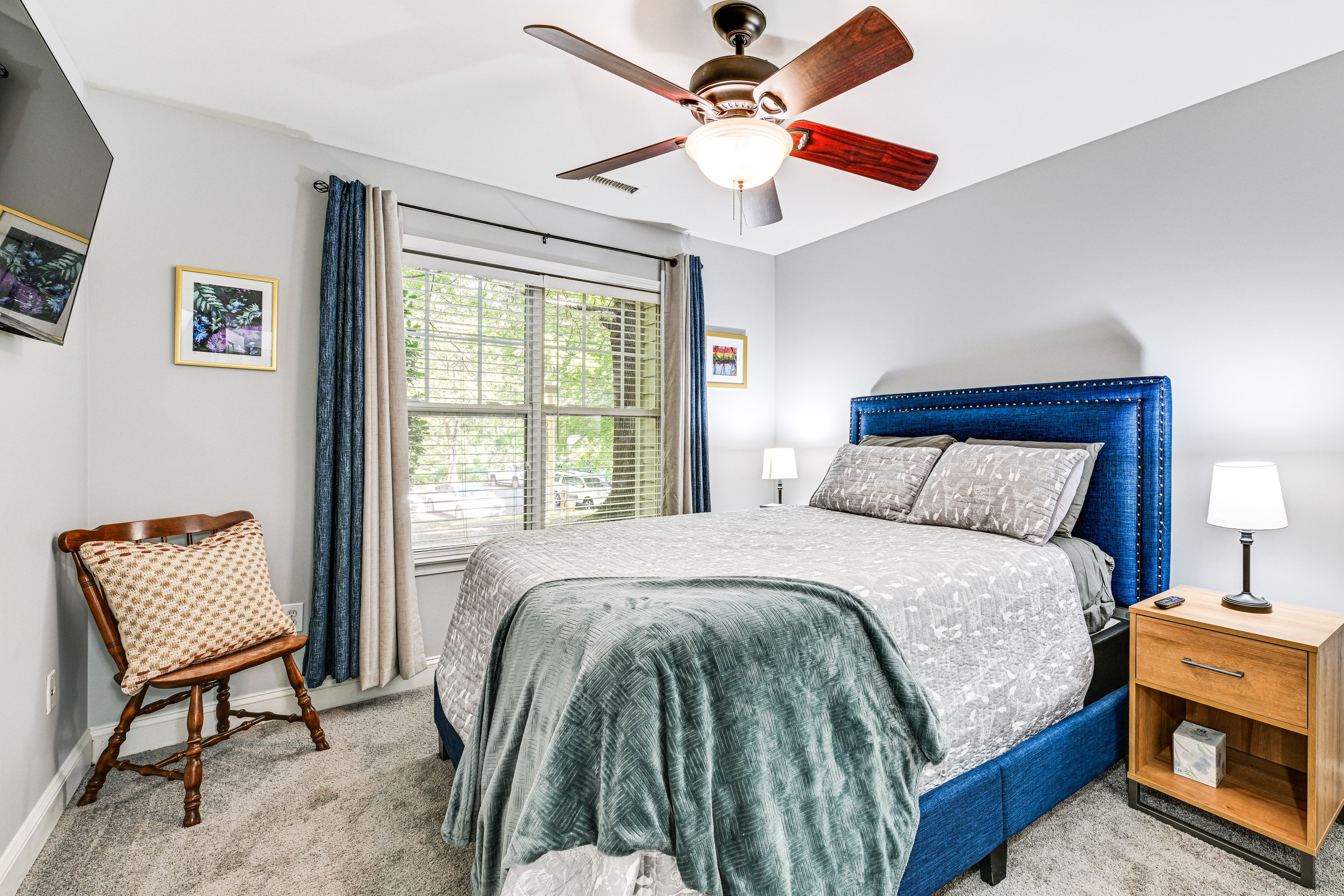 Bedroom 2 | Queen Bed | Smart TV