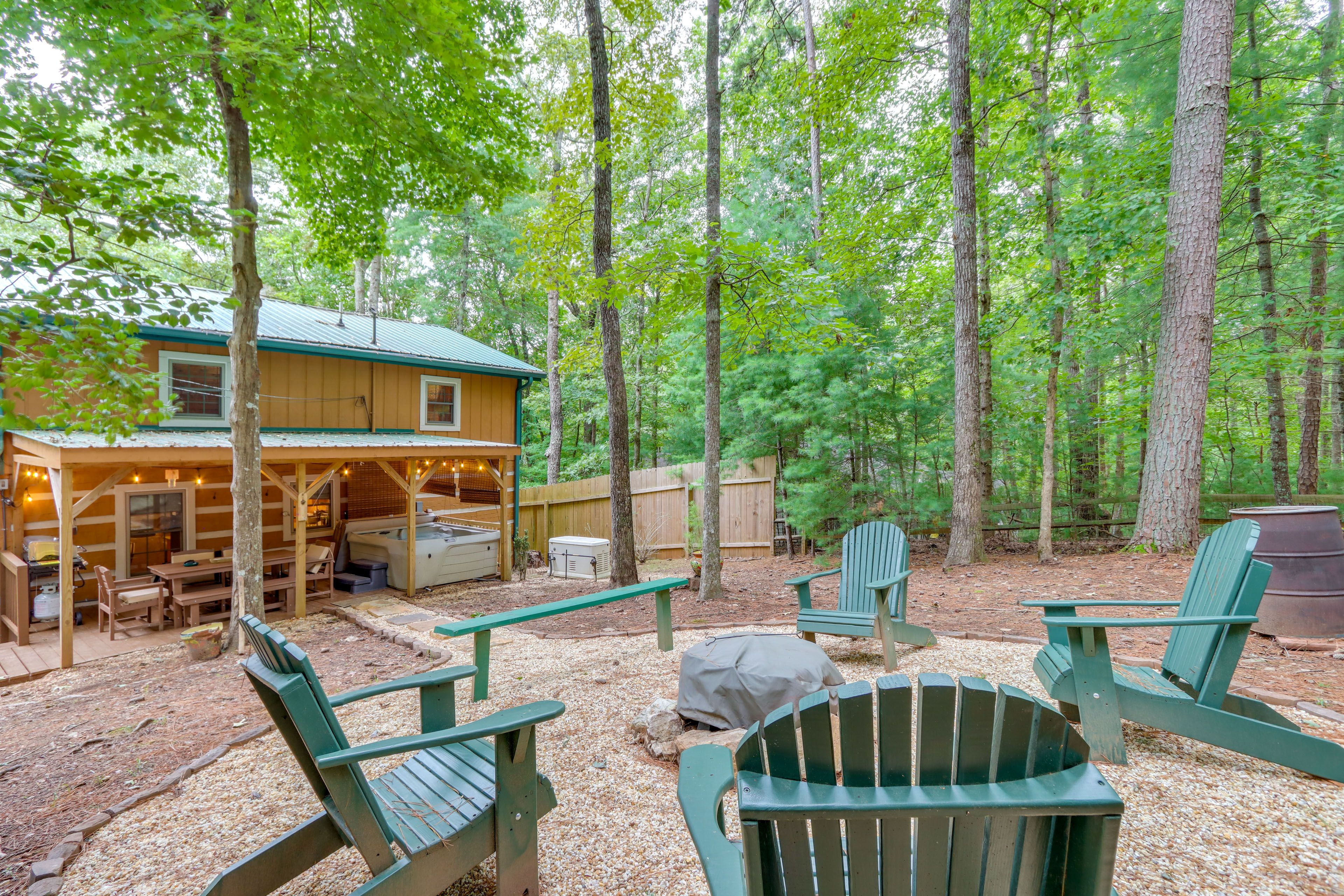 Ellijay Vacation Rental | 2BR | 2BA | 1,200 Sq Ft | Small Step to Enter