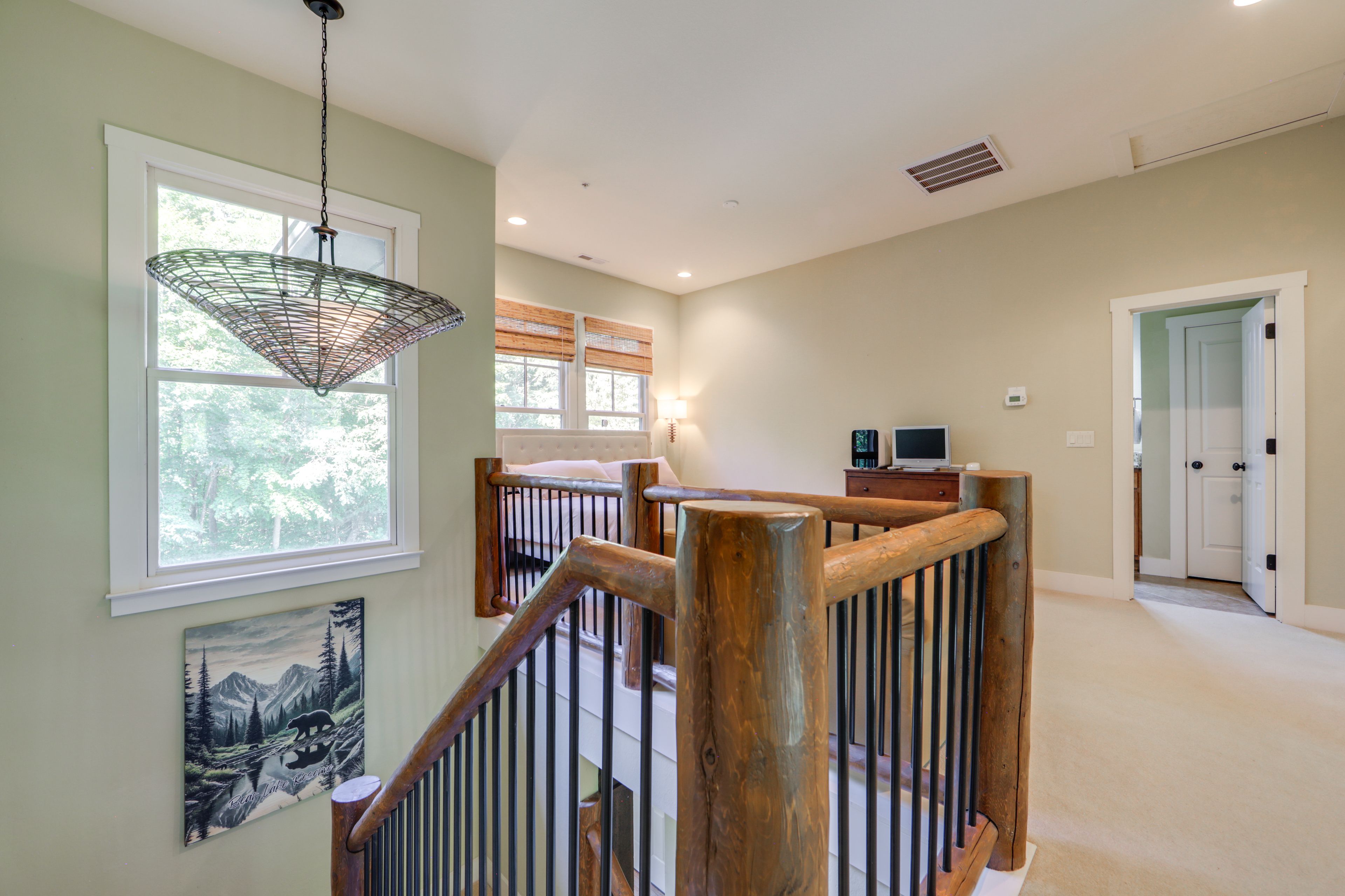 Loft | 2nd Floor | King Bed