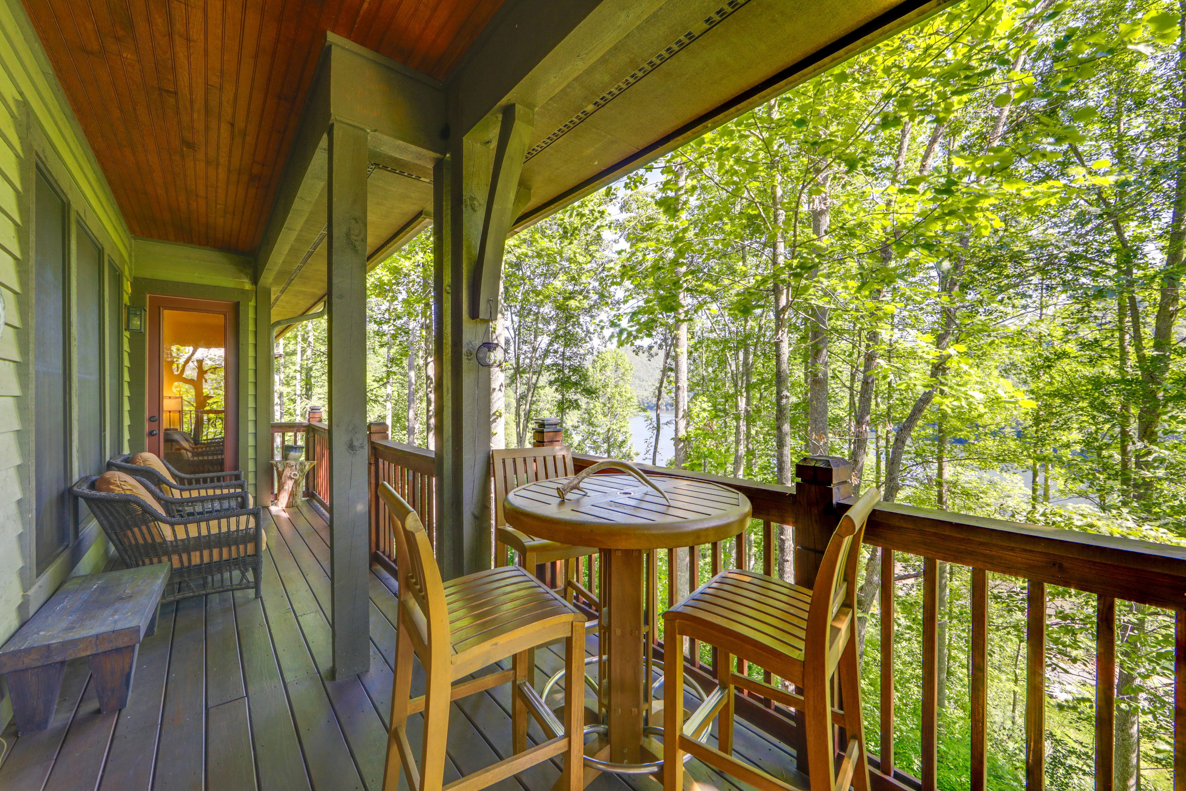 Tuckasegee Vacation Rental | 2BR | 2.5BA | 1,800 Sq Ft | Step-Free Entry