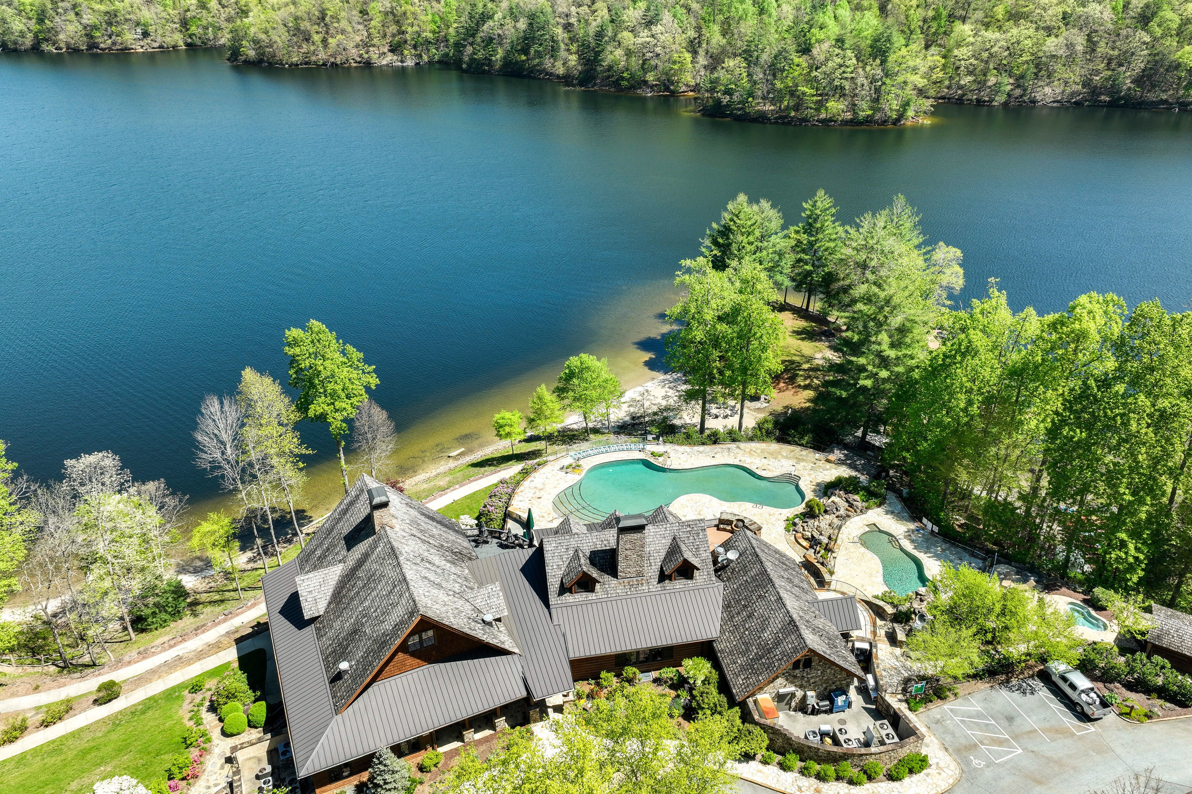 Bear Lake Reserve | Lake Club | Community Amenities