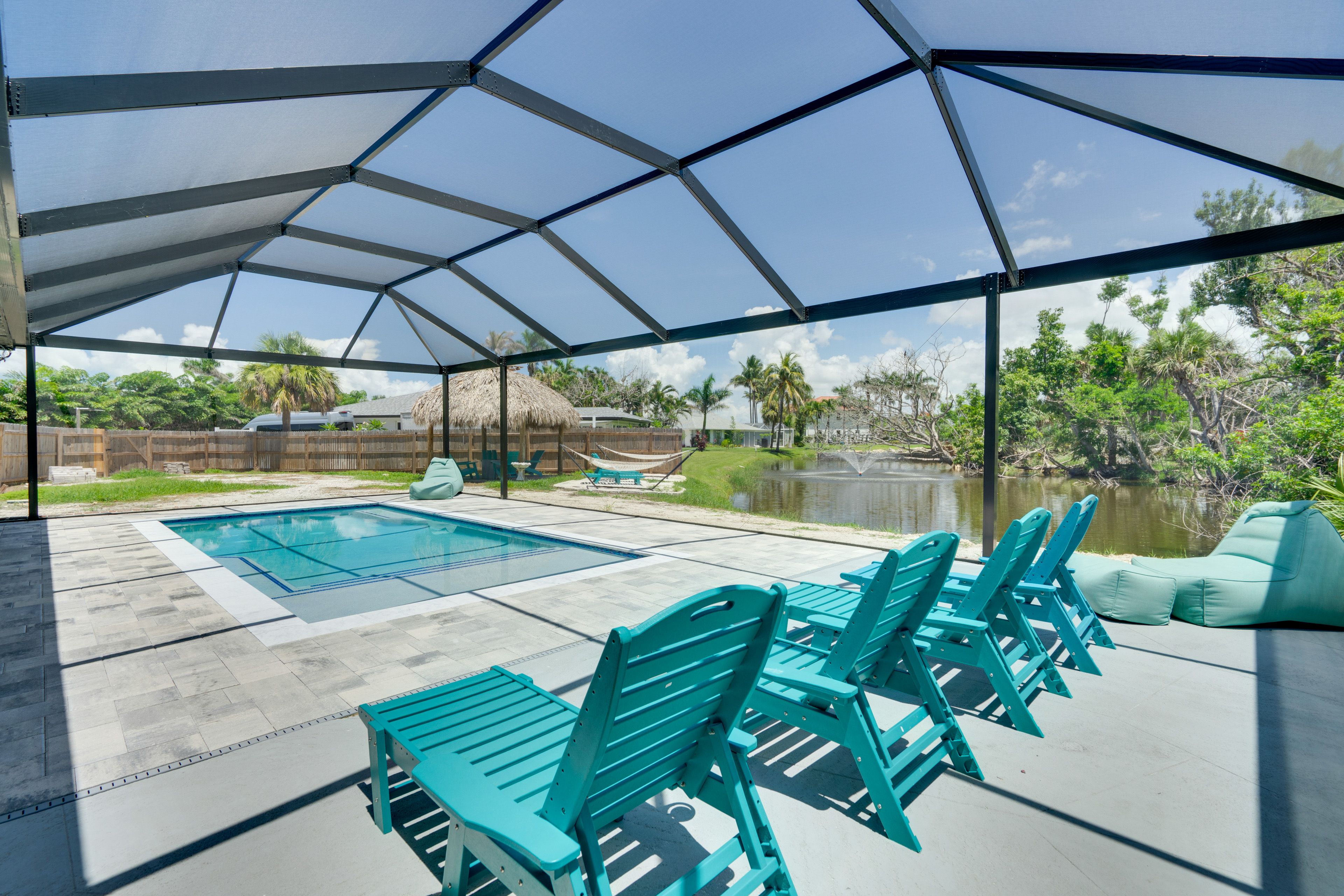 Lanai w/ Heated Pool