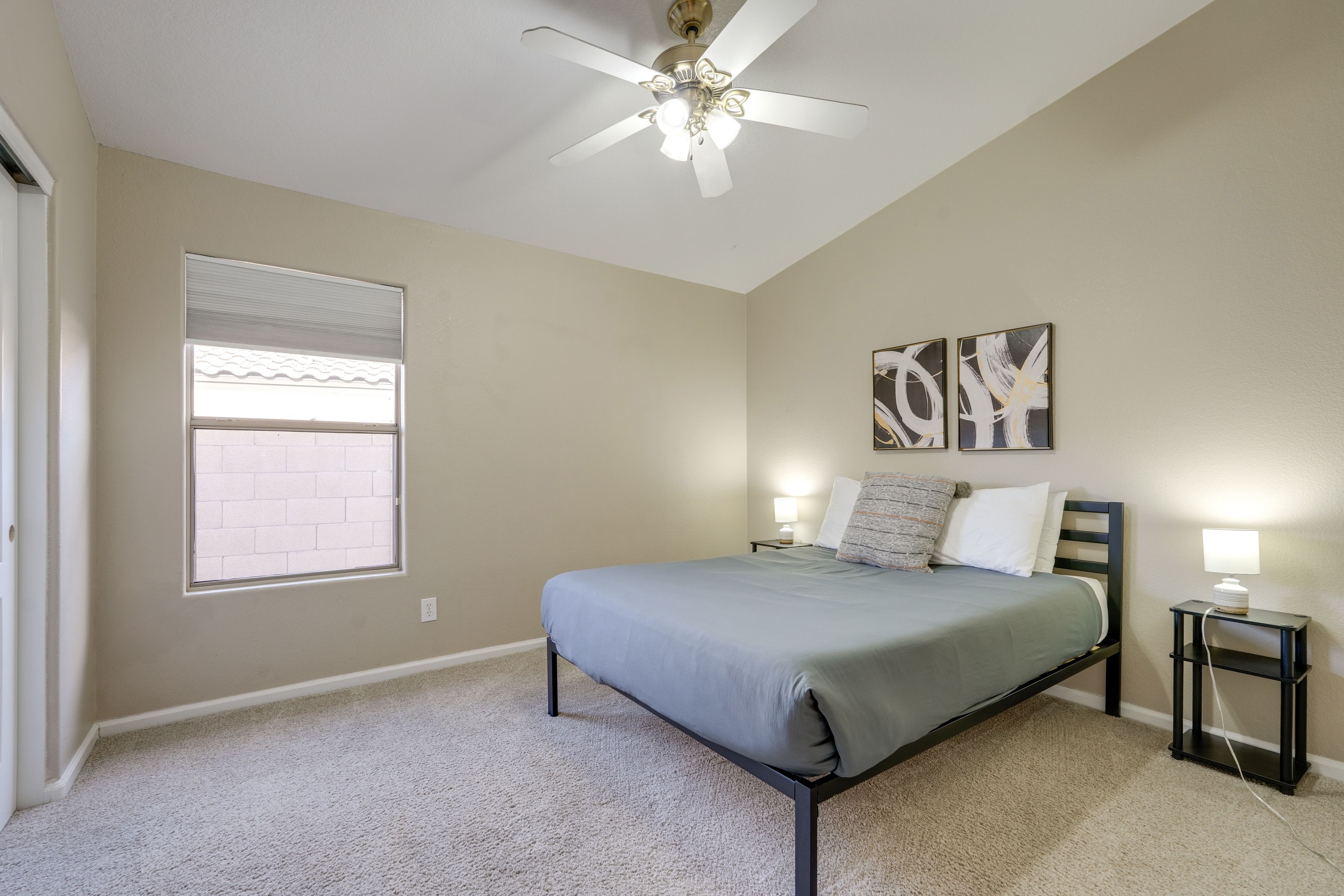 Bedroom 3 | Queen Bed
