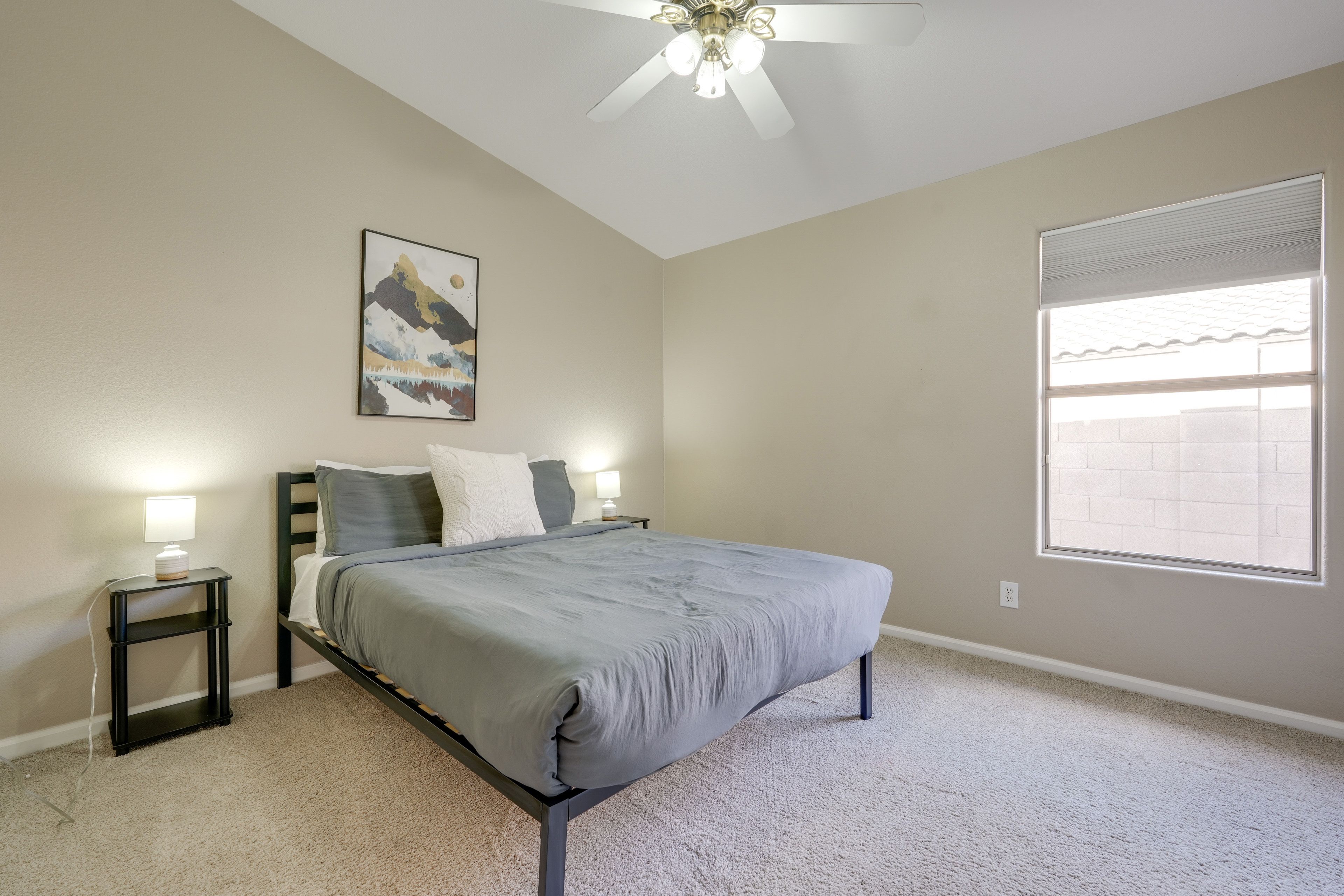 Bedroom 4 | Queen Bed
