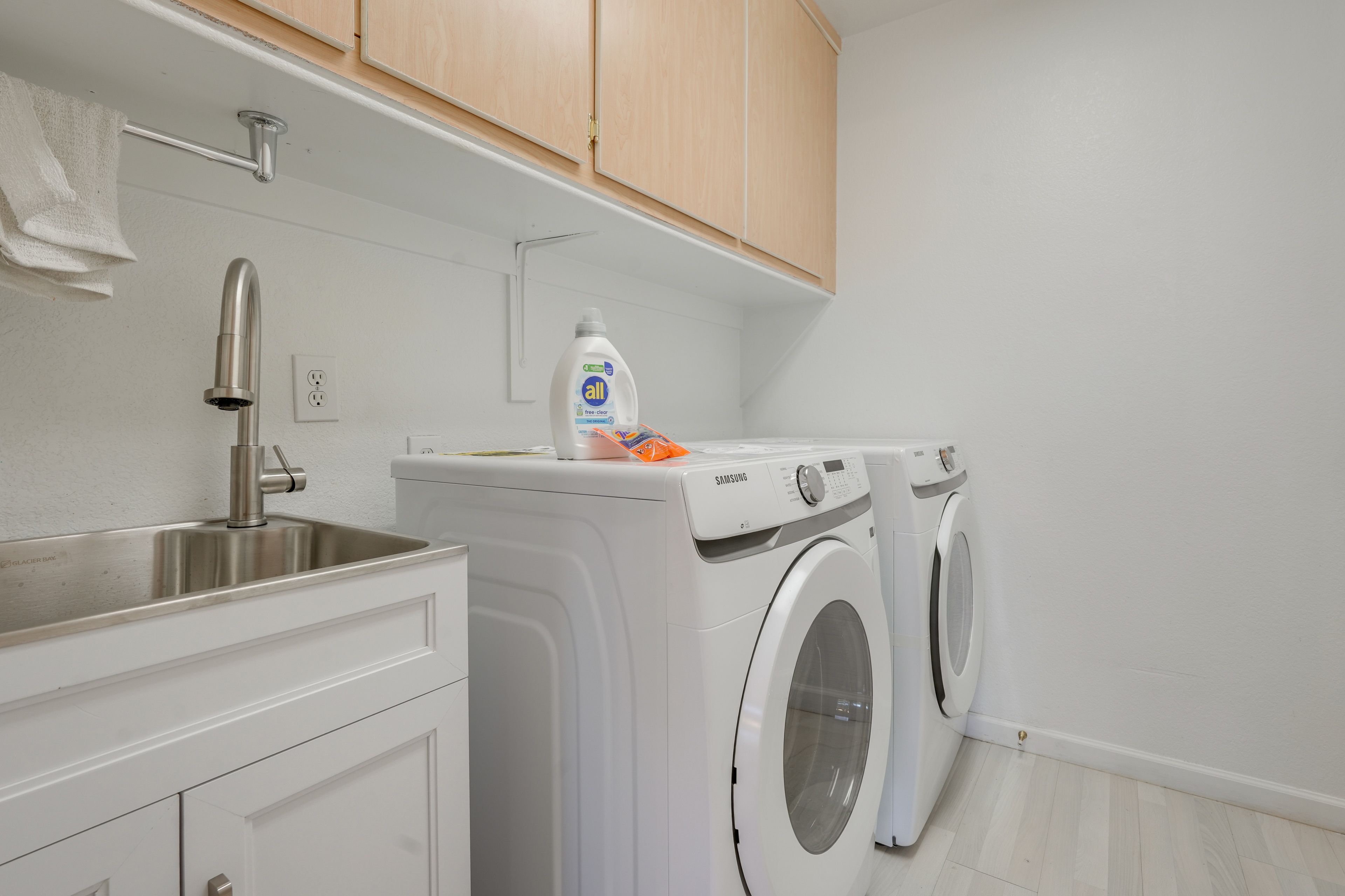 Washer & Dryer