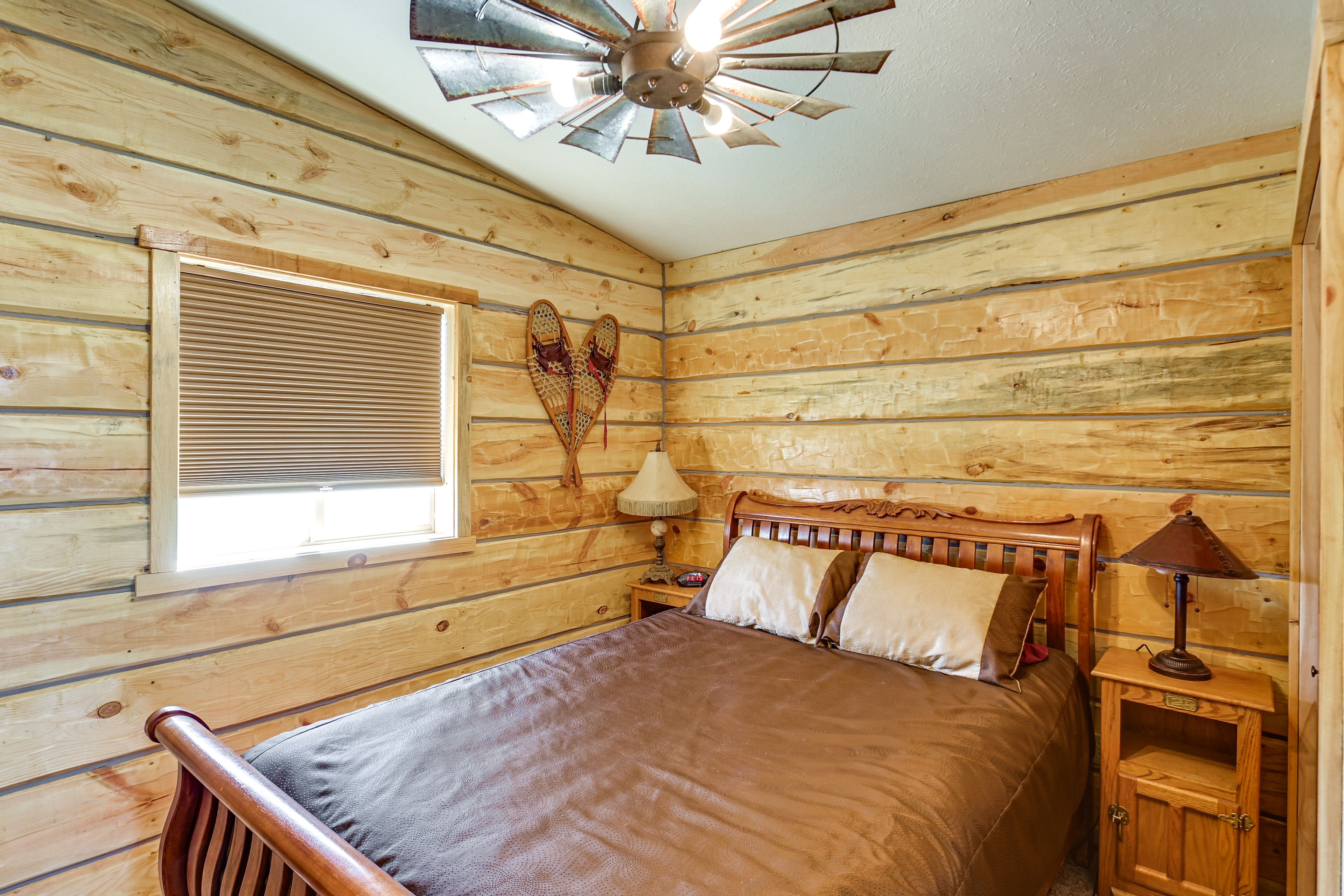 Bedroom 2 | Queen Bed | Linens Provided