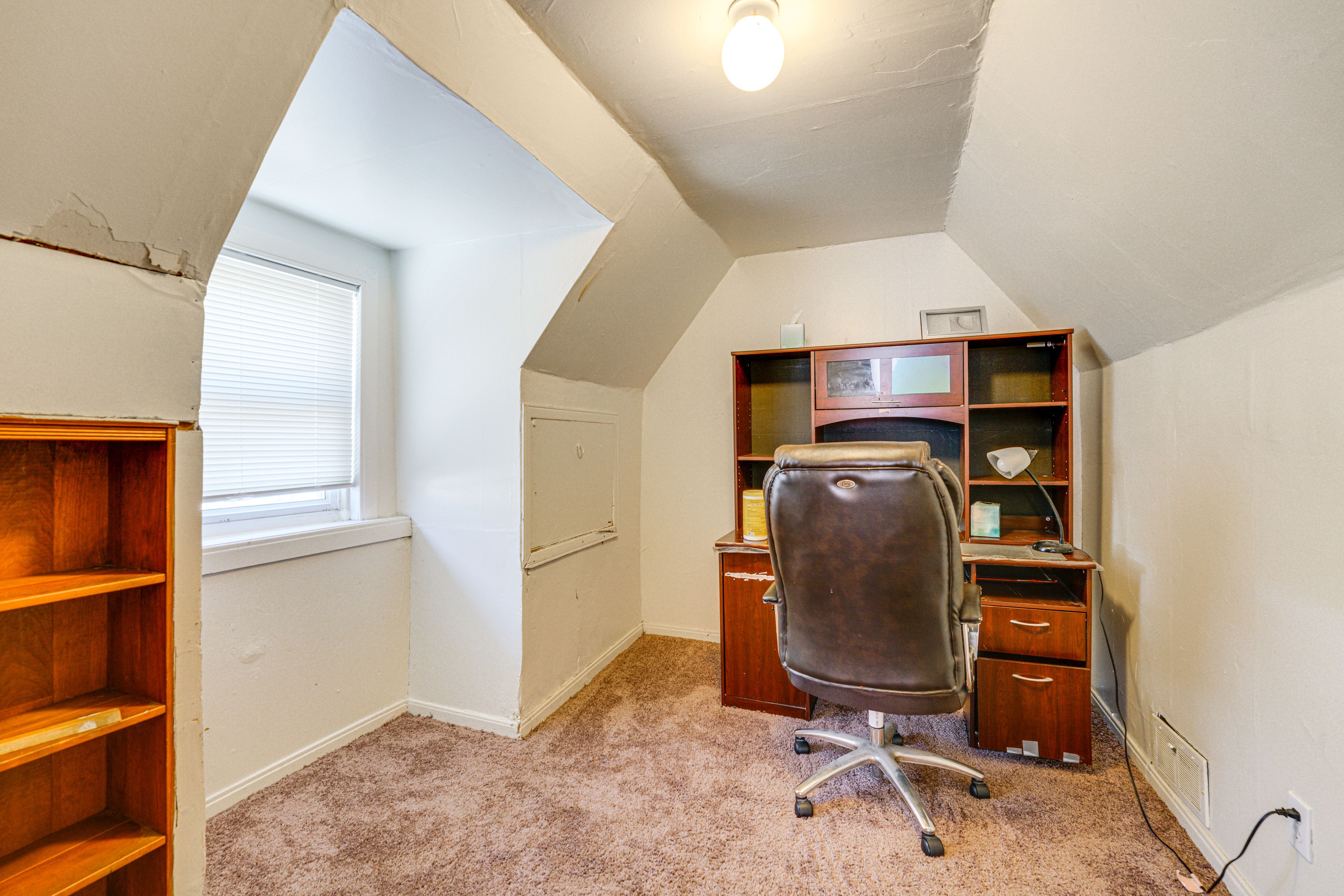 Dedicated Workspace | 2nd Floor