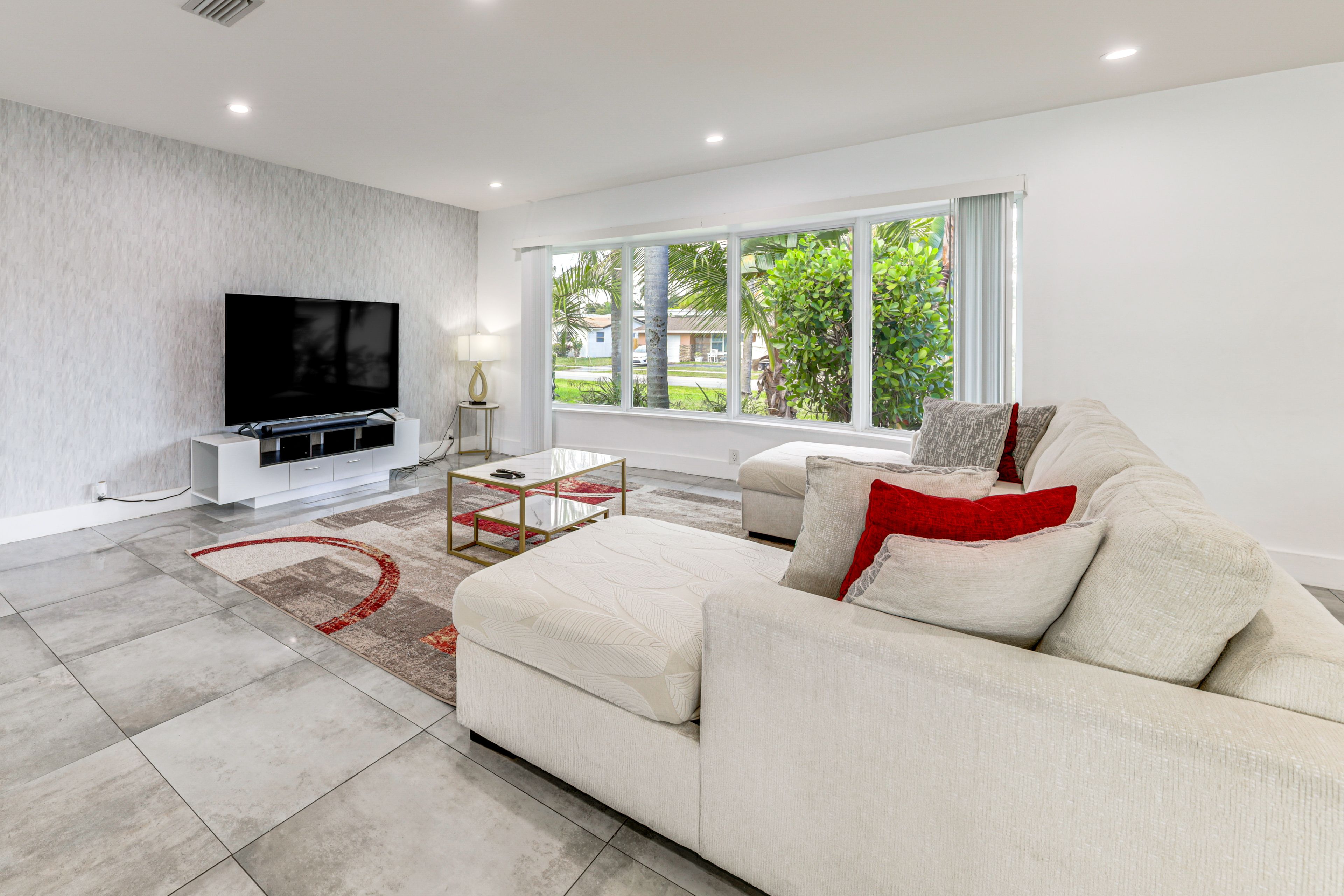 Living Room | Sleeper Sofa | Smart TV