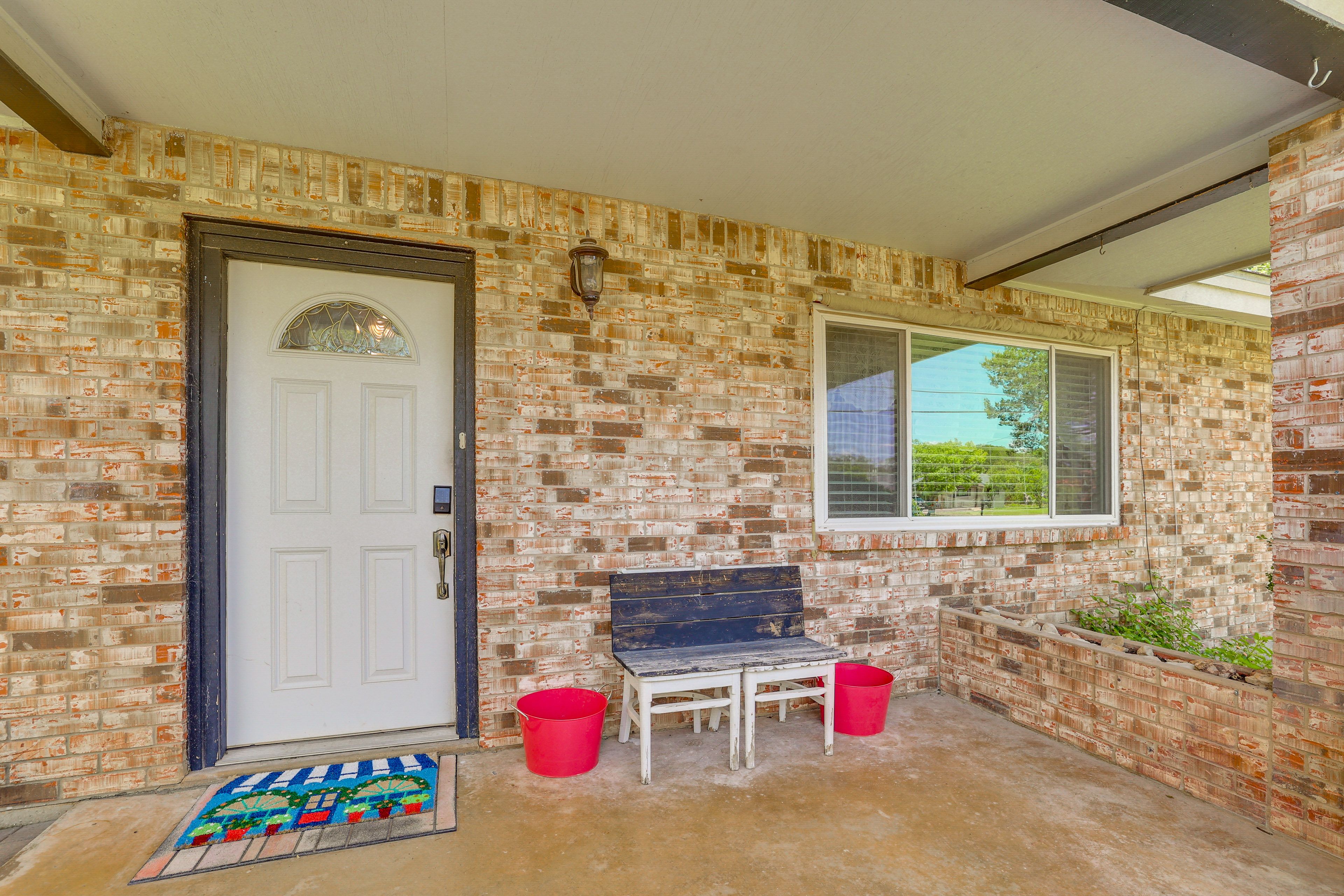 House Exterior | Keyless Entry
