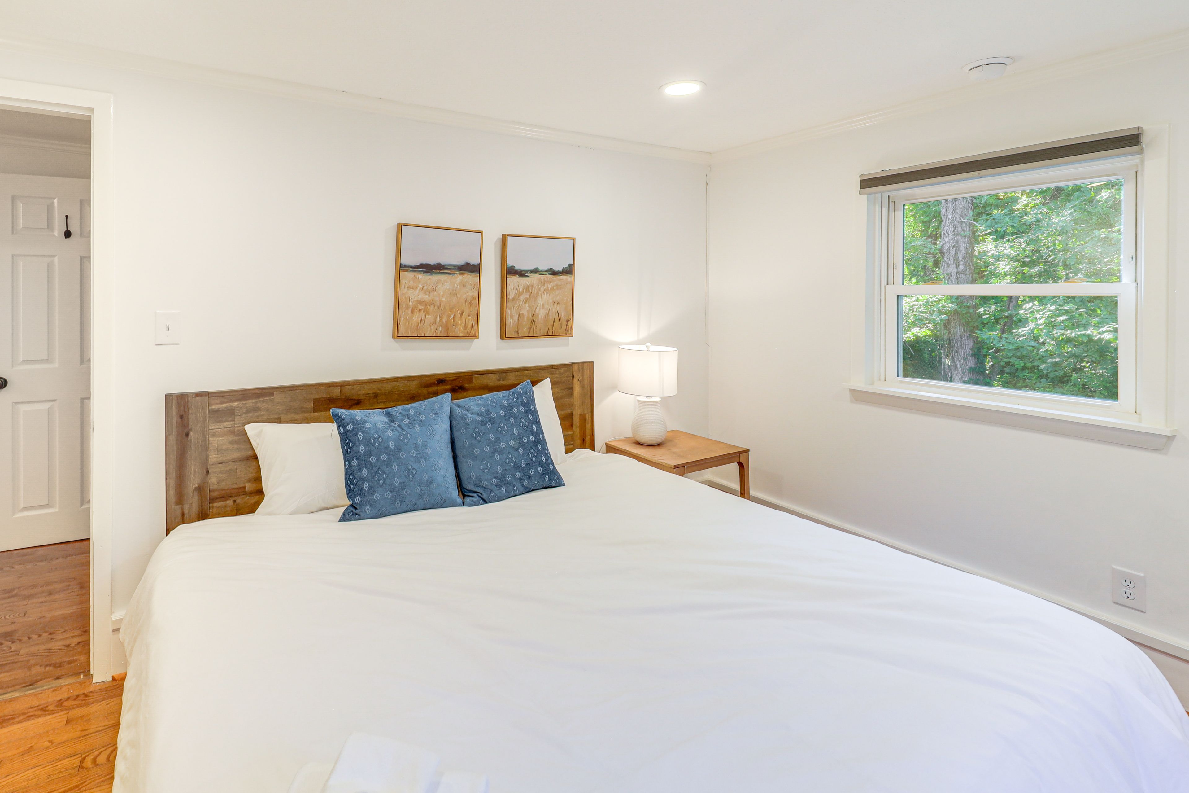 Bedroom 3 | King Bed
