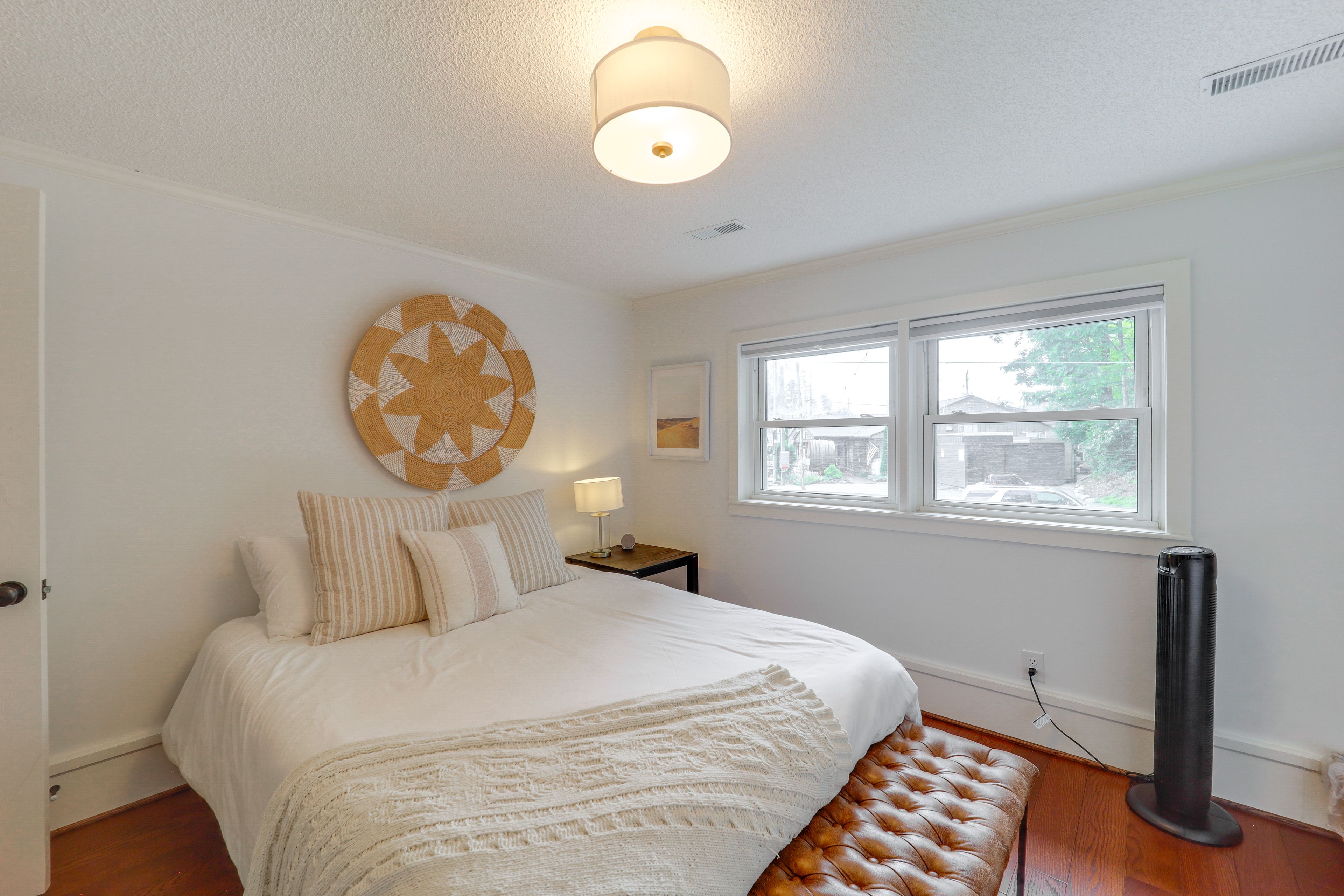 Bedroom 2 | Queen Bed