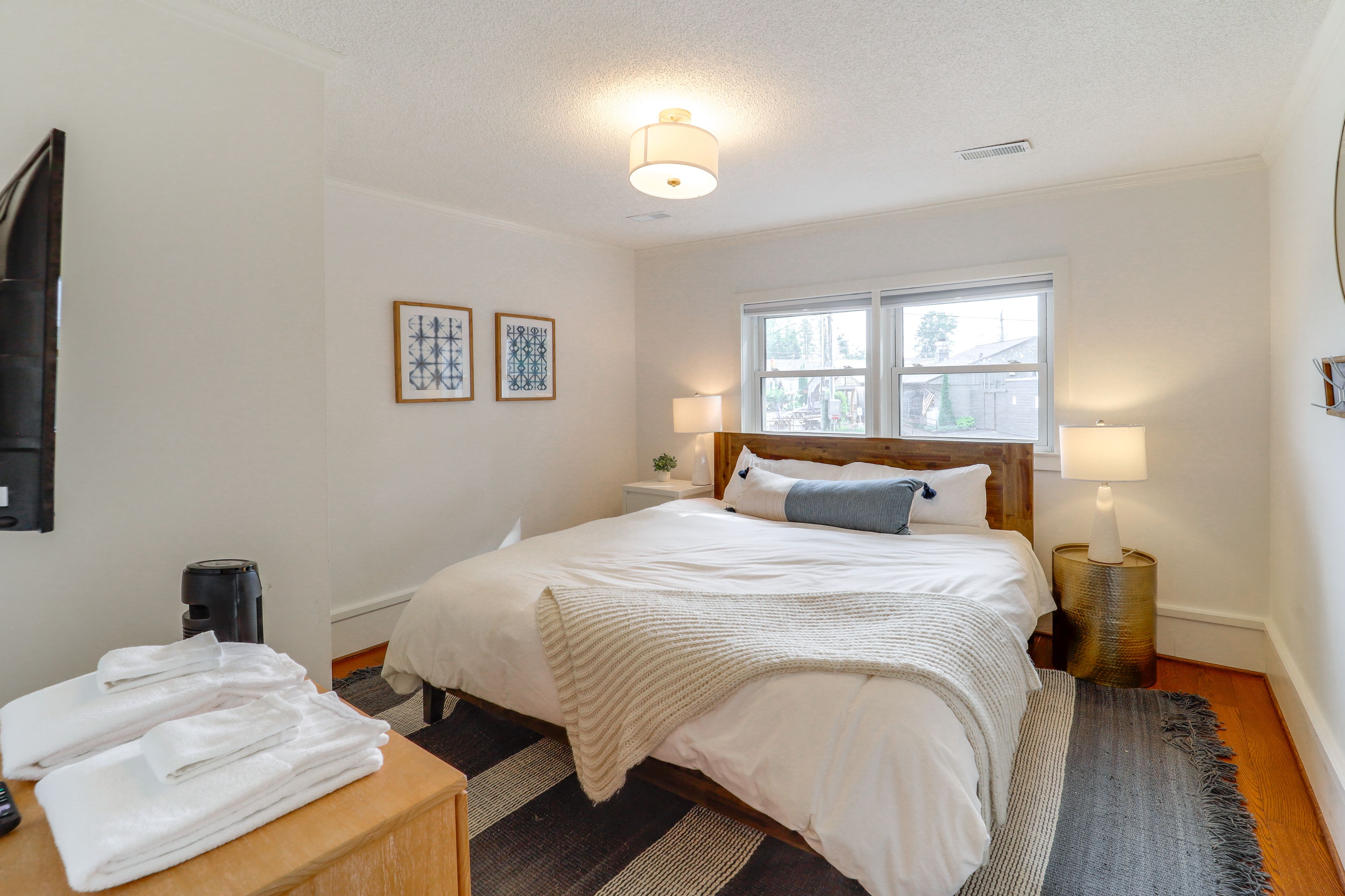Bedroom 1 | King Bed | Linens Provided