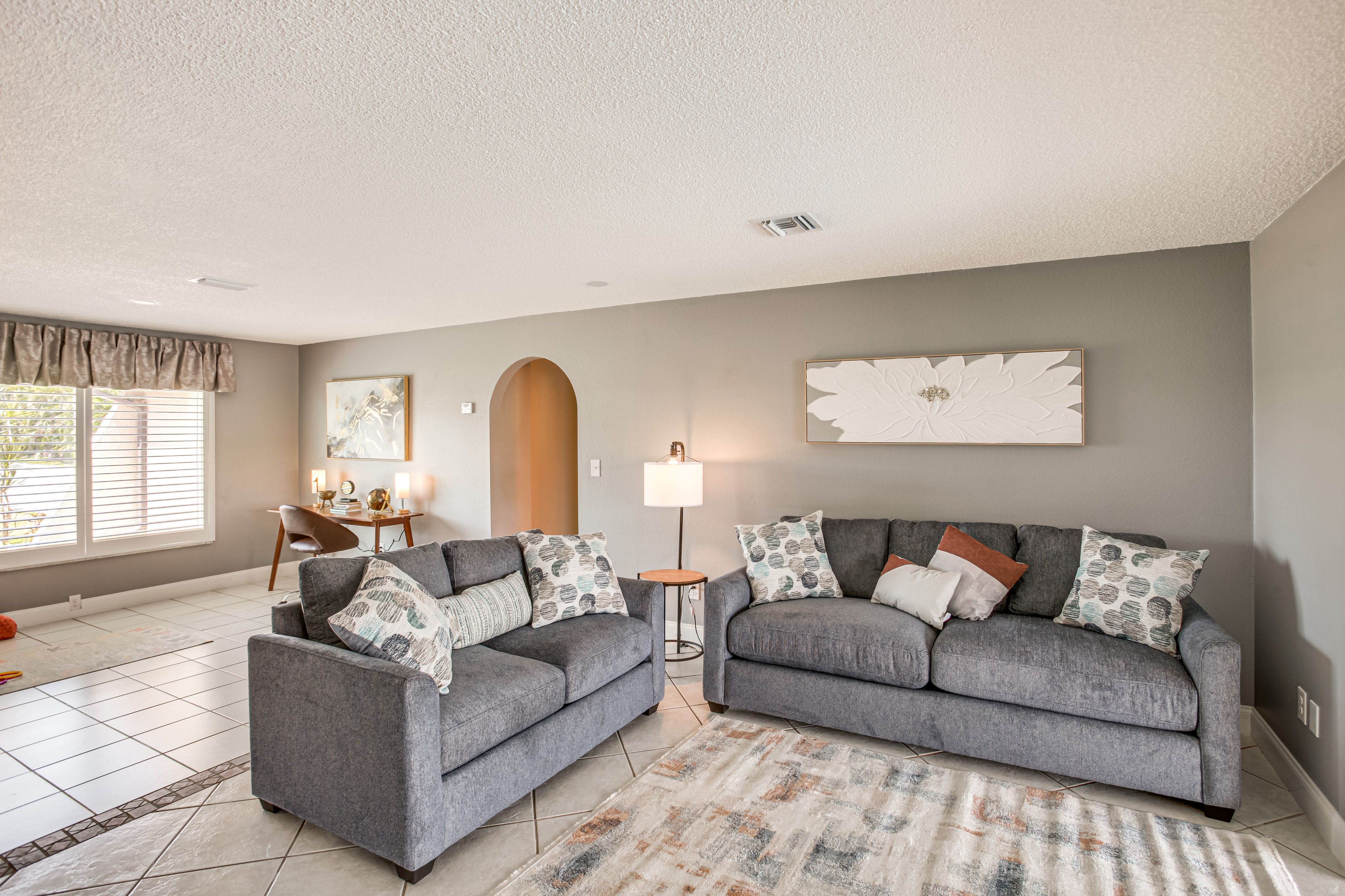 Living Room | Smart TV