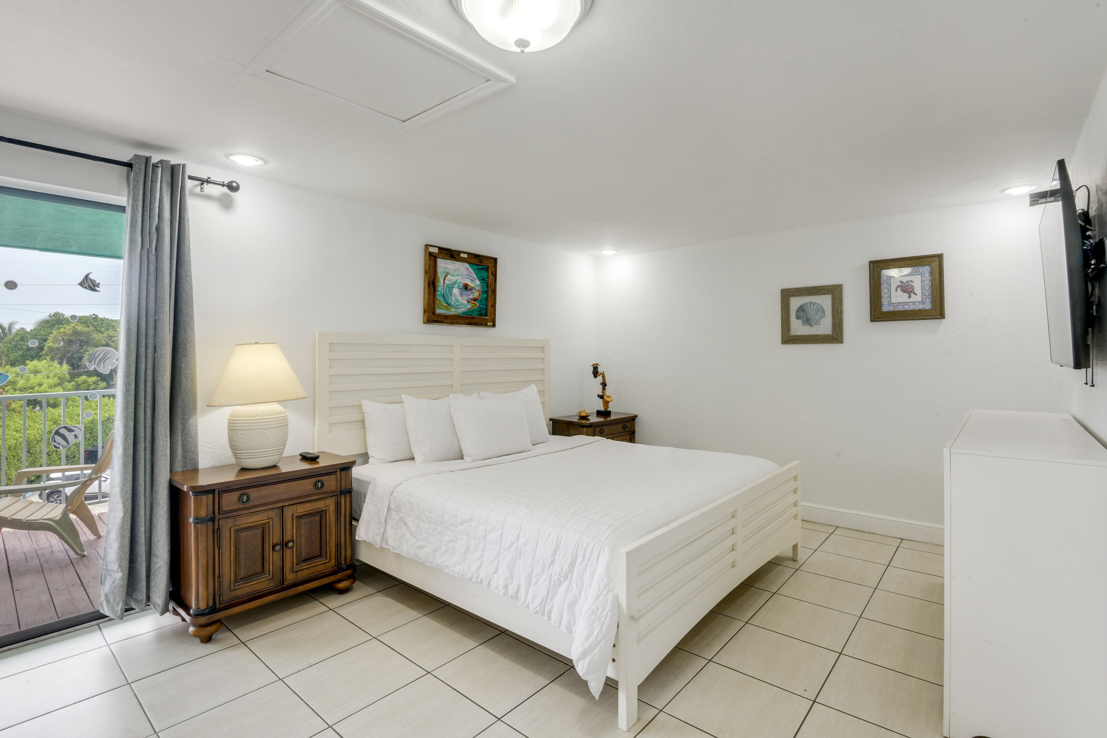 Bedroom 1 | 2nd Floor | King Bed | Desk | Balcony Access | En-Suite Bathroom