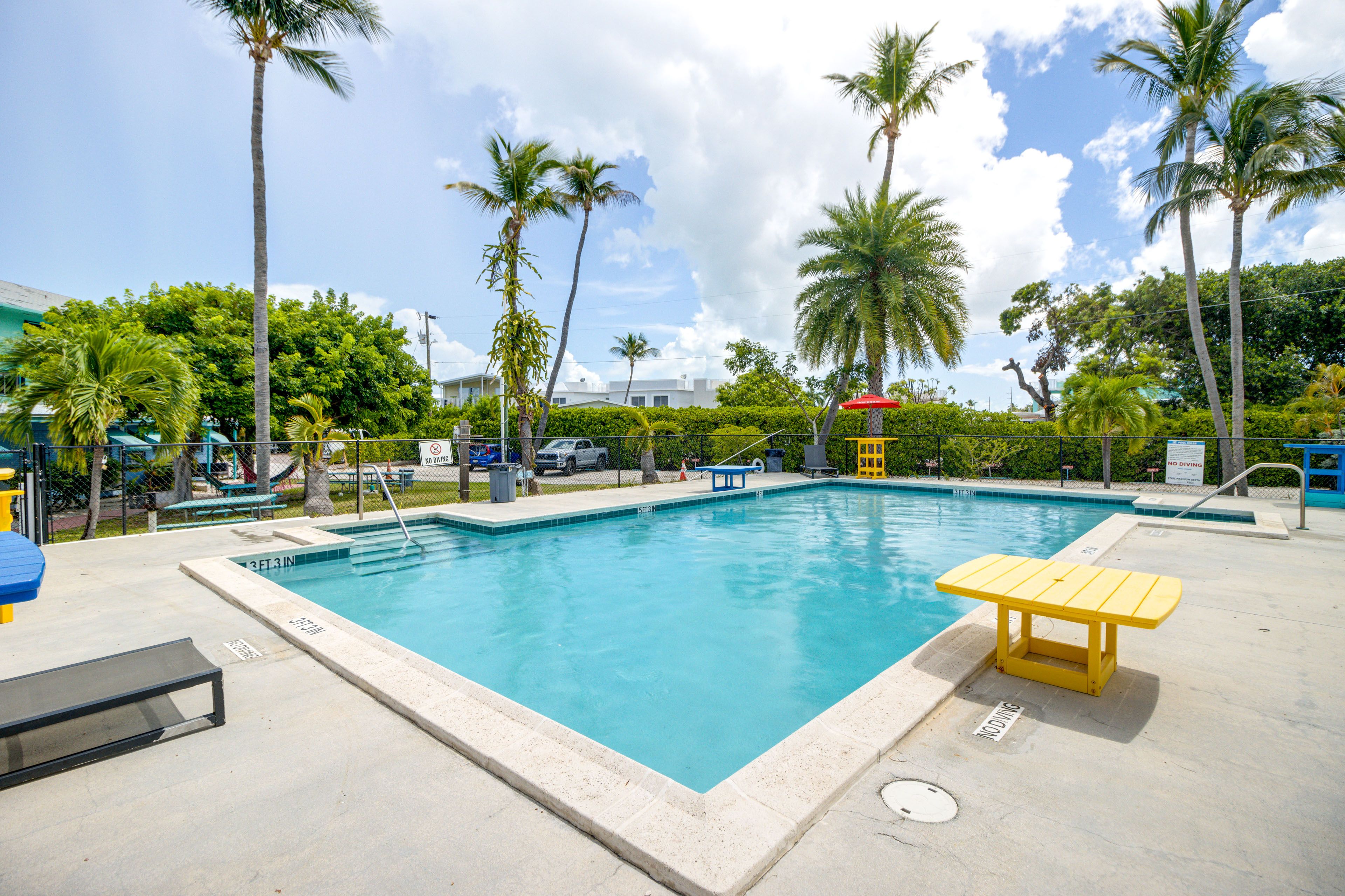 Edgewater Lodge | Community Amenities