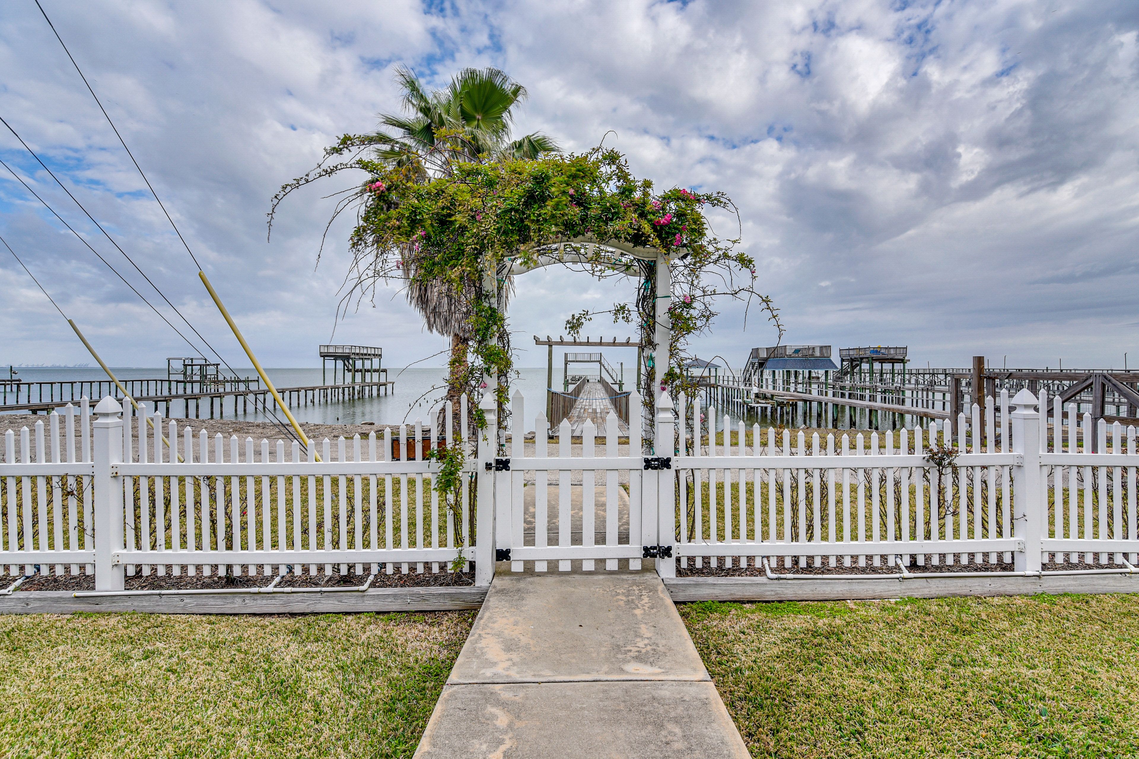 Walk to Fishing Pier