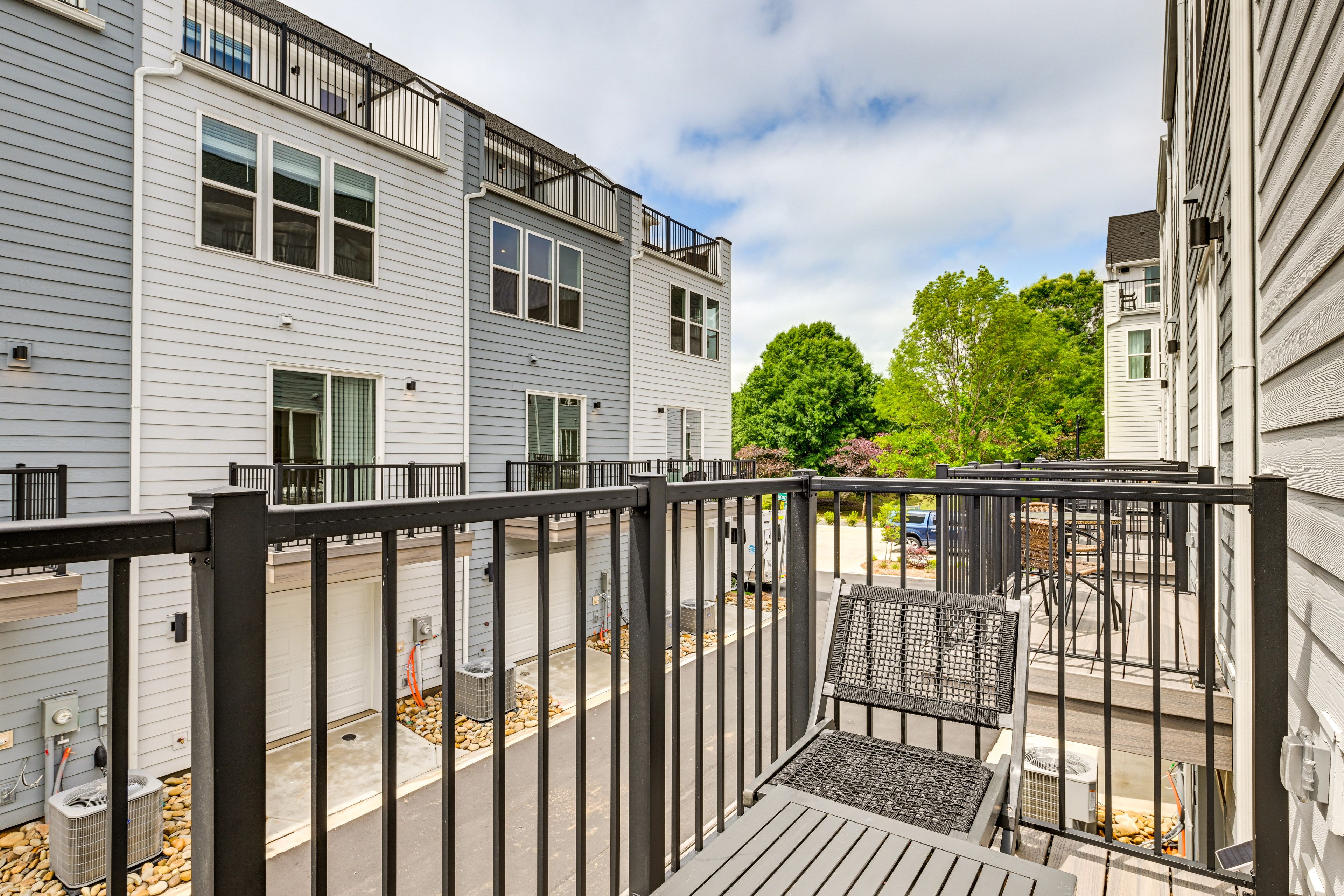 Charlotte Vacation Rental | 3BR | 3.5BA | 1,613 Sq Ft | Small Step to Enter