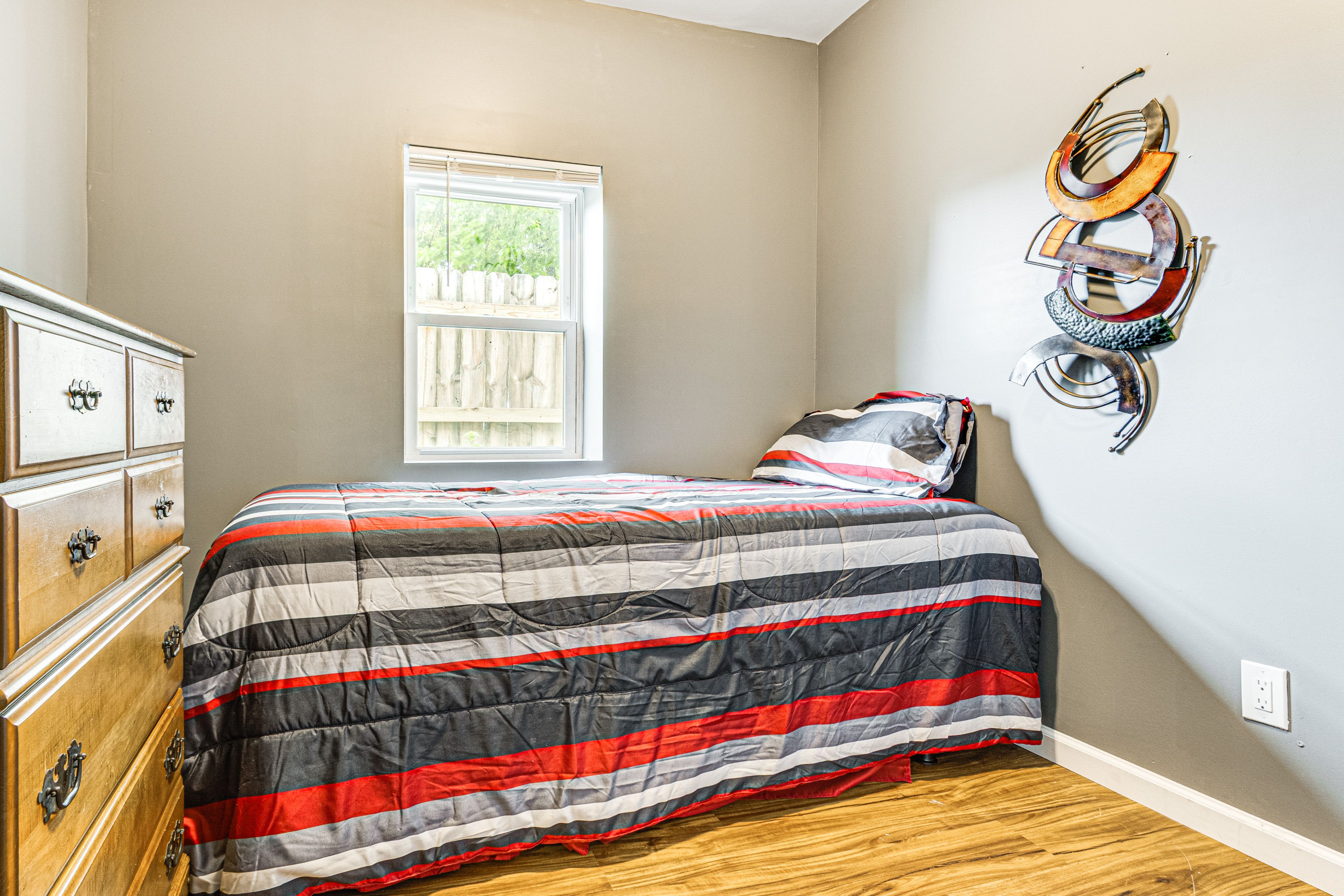 Bedroom 2 | Twin Bed