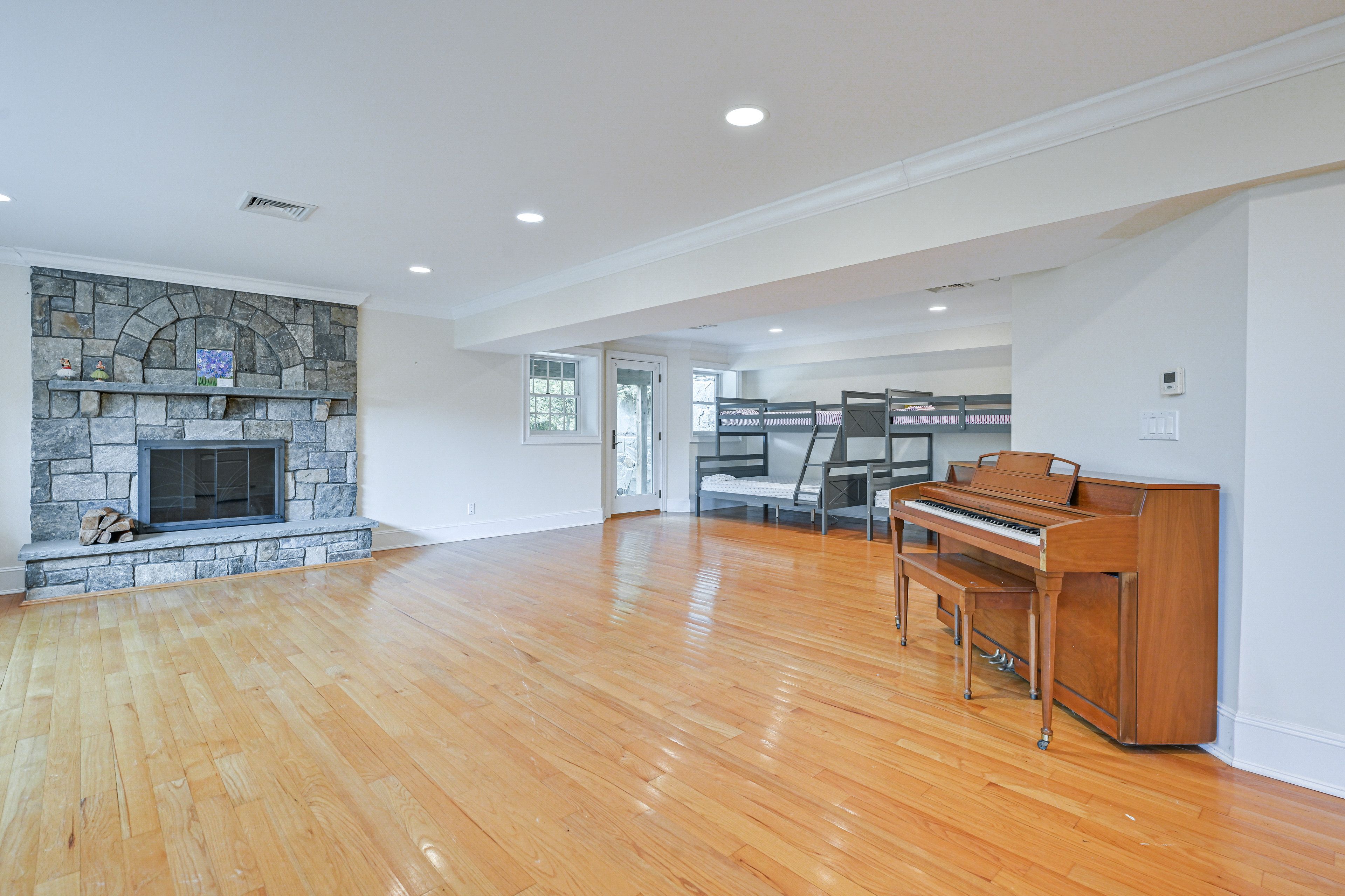 Bonus Room | 2 Twin/Queen Bunk Beds | 1st Floor