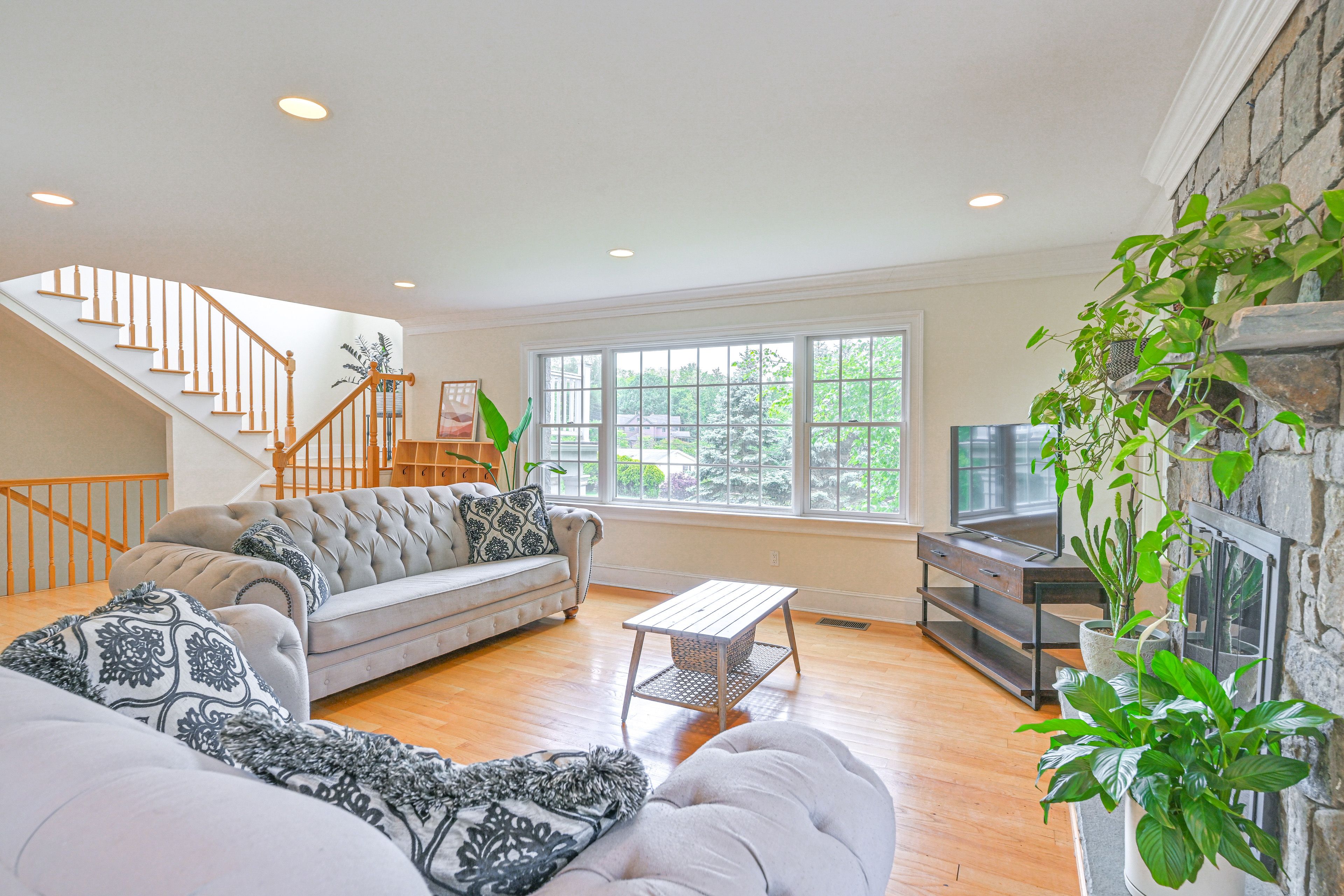 Living Room | 2nd Floor