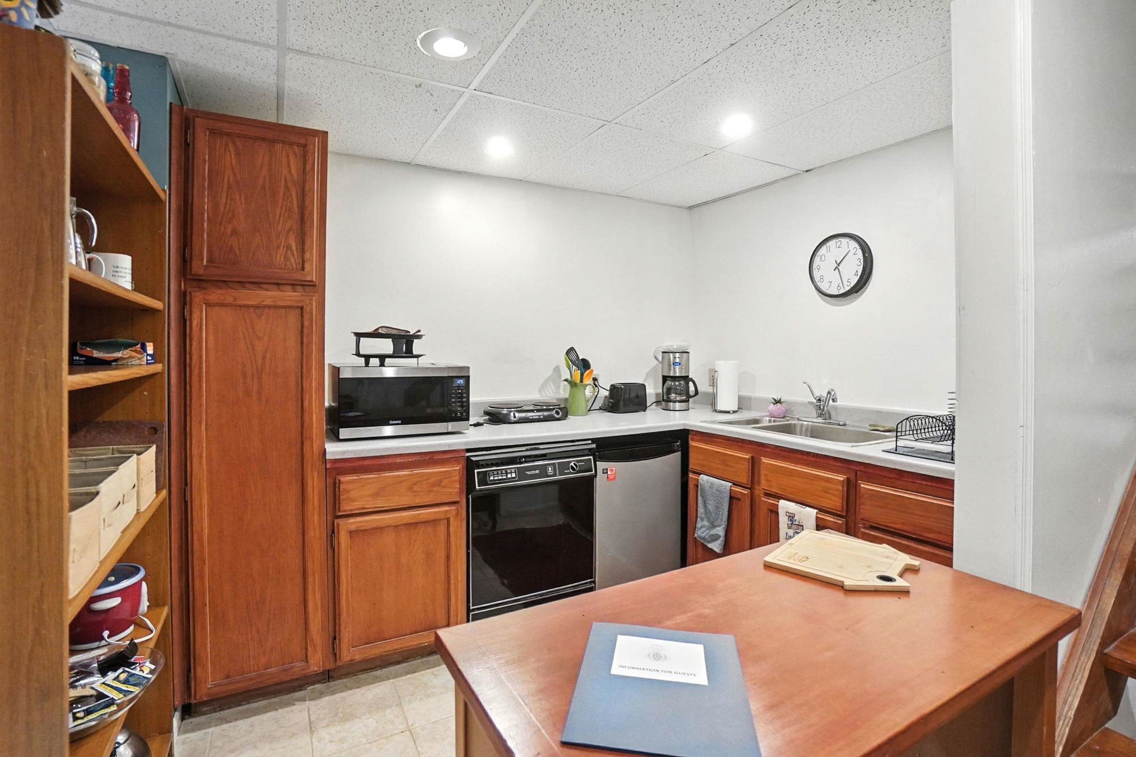 Kitchen | Cooking Basics | Hot Plate | Refrigerator | Drip Coffee Maker