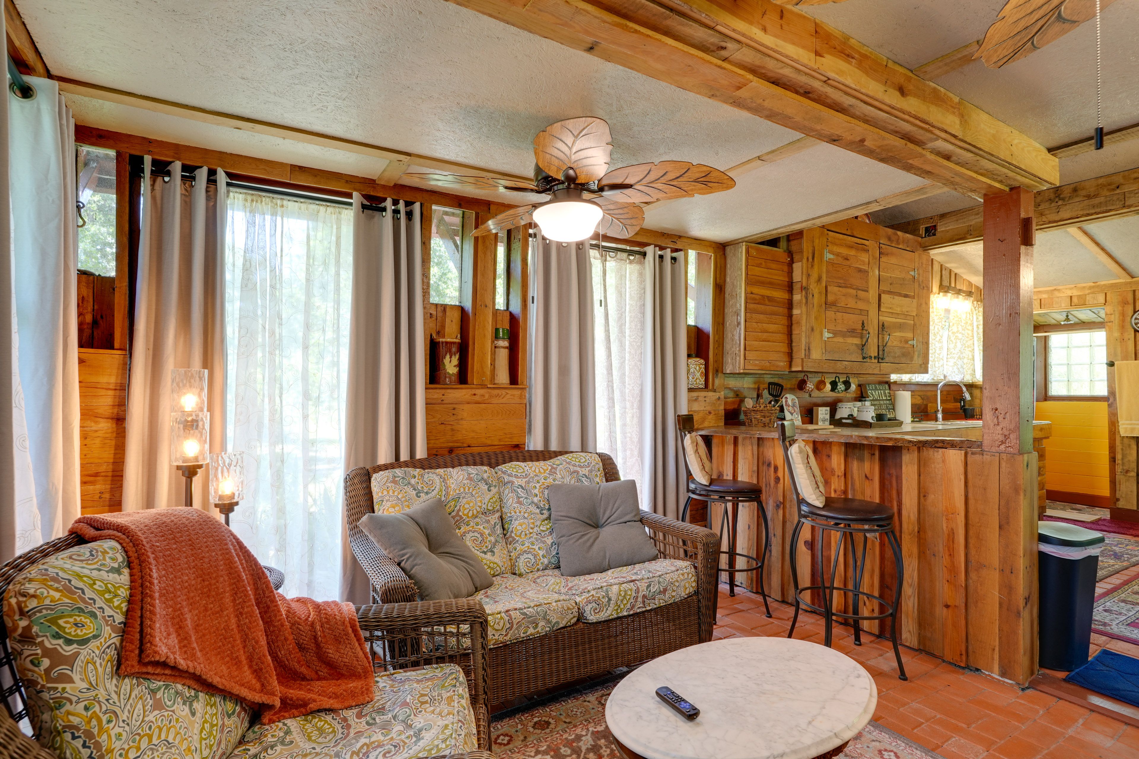 Living Room | 1st Floor | Smart TV | Free WiFi | Window A/C