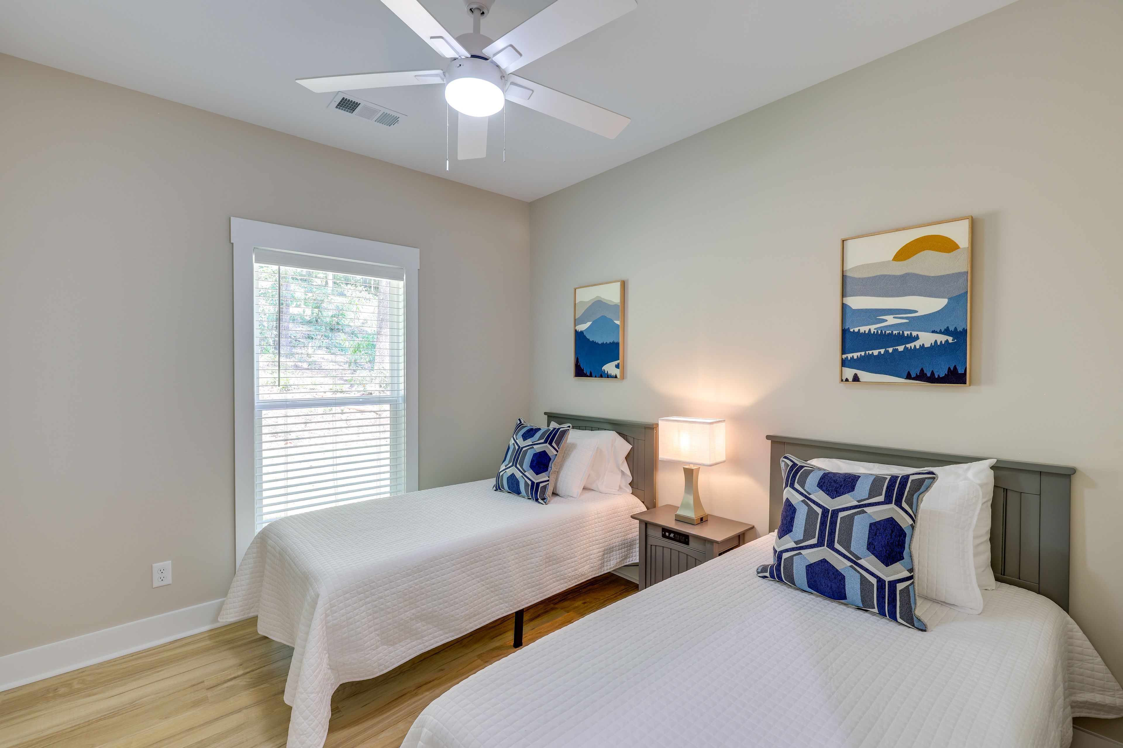 Bedroom 3 | 2 Twin Beds