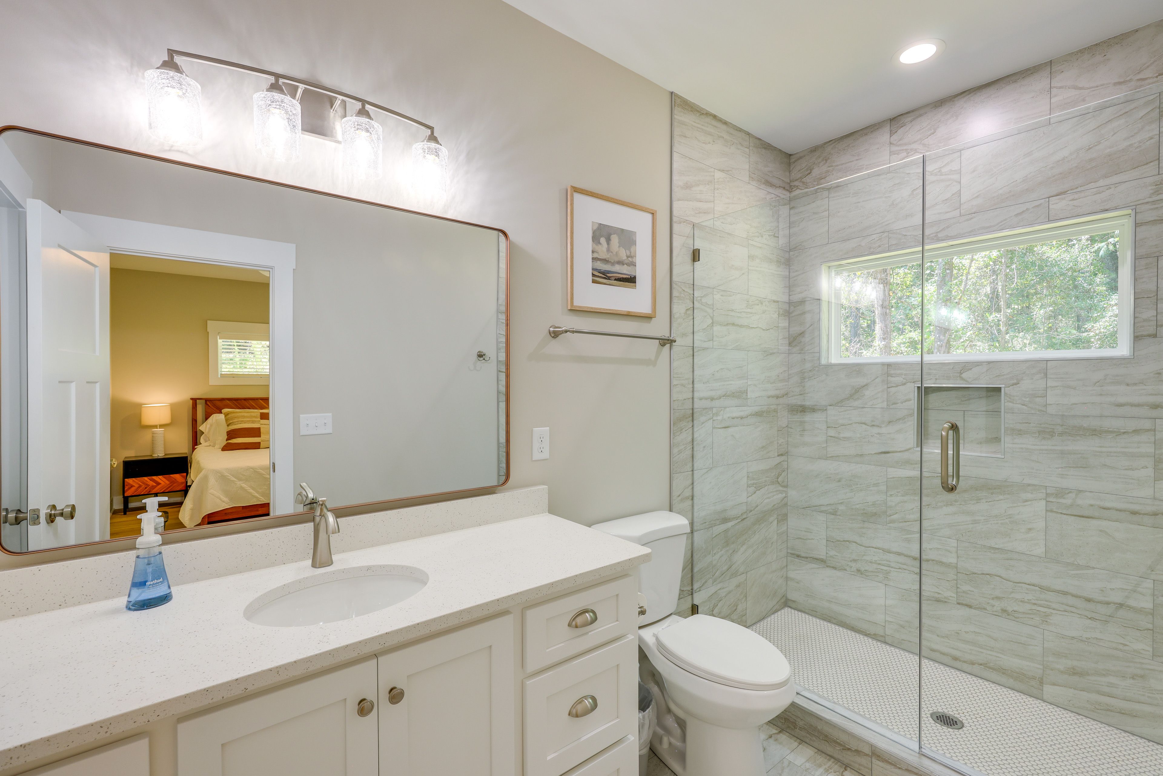 En-Suite Bathroom | Towels Provided