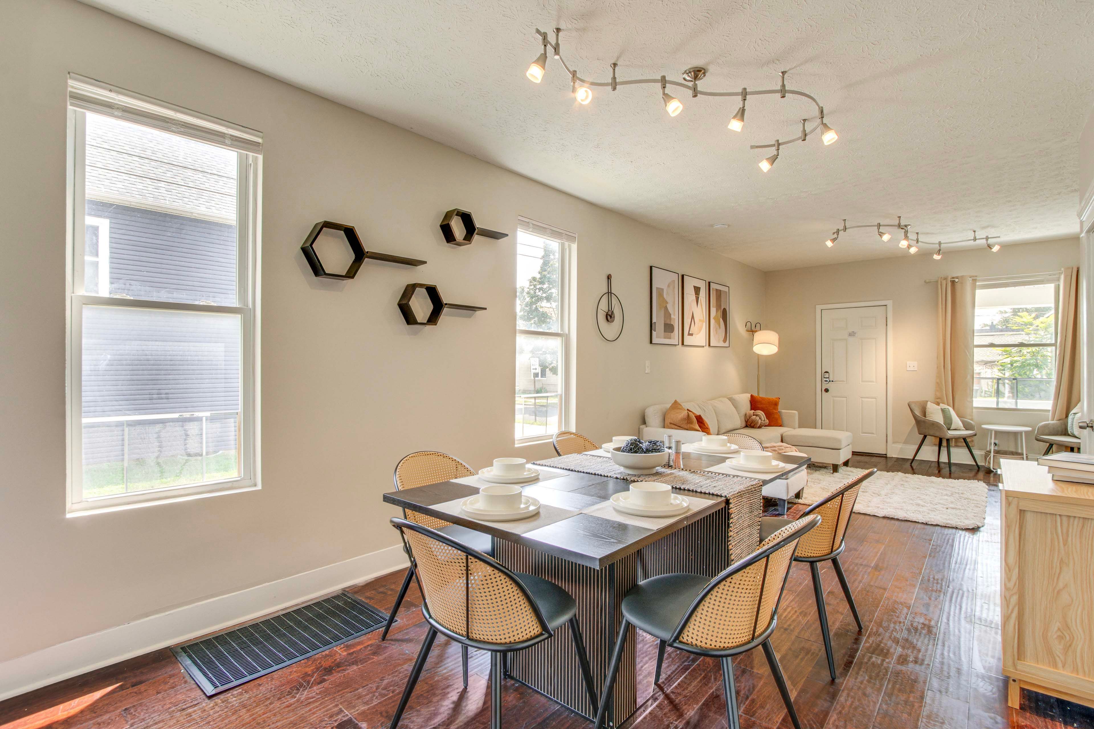 Dining Area | 1st Floor
