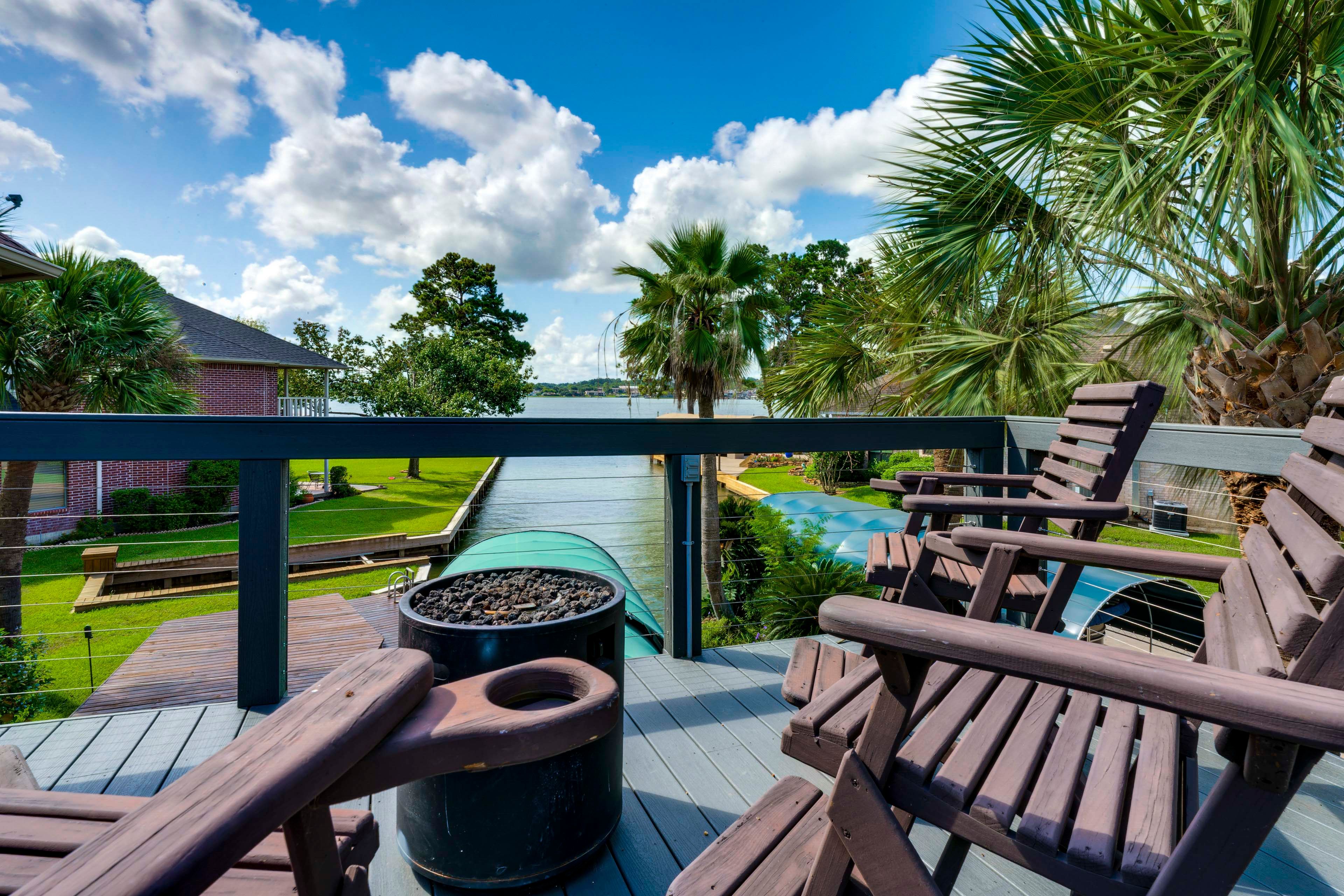 Montgomery Vacation Rental | 3BR | 3BA | 2,790 Sq Ft | Stairs Required