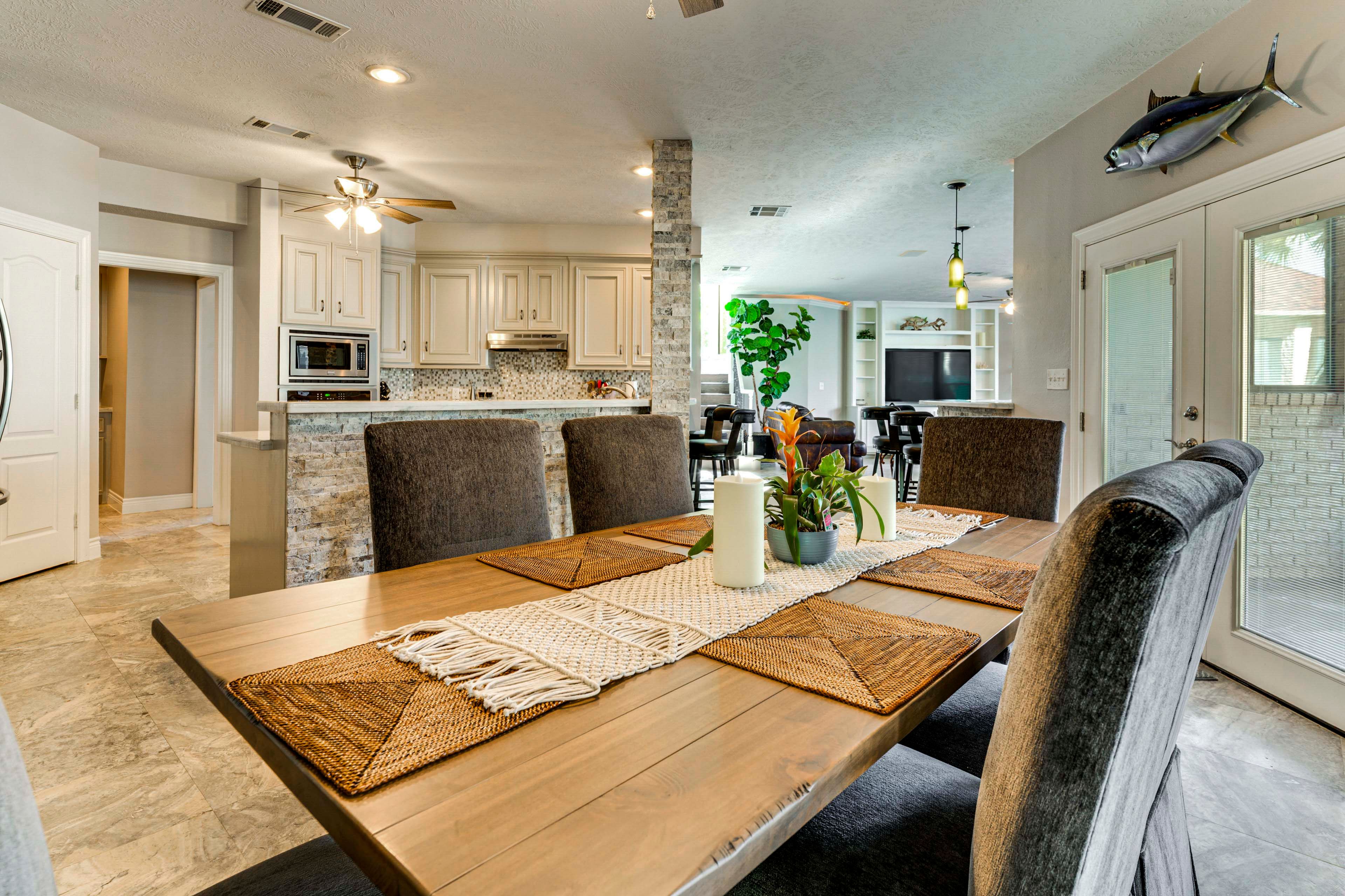 Dining Area | 1st Floor | Dishware/Flatware