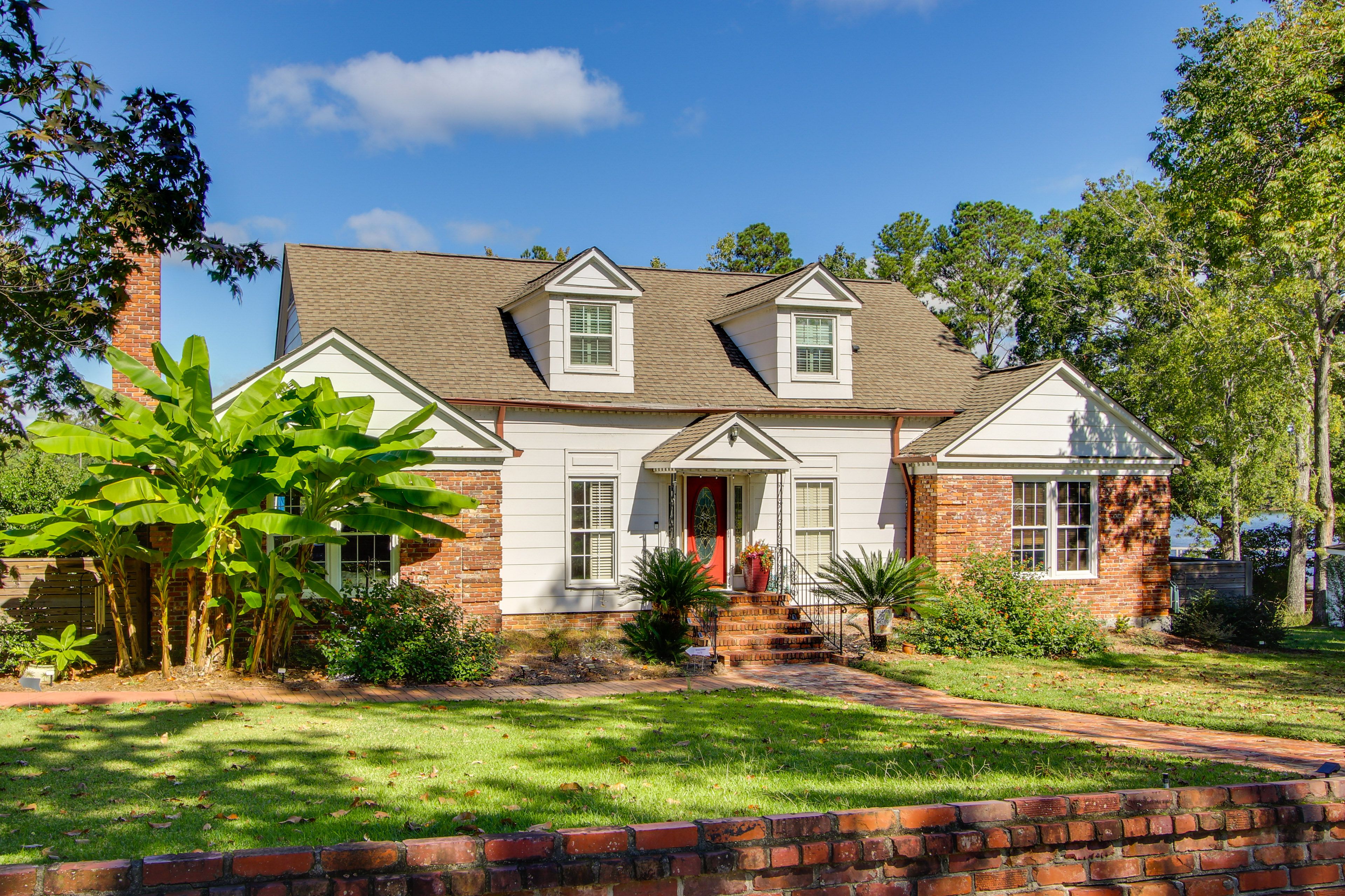 Parking | Driveway (4 Vehicles)