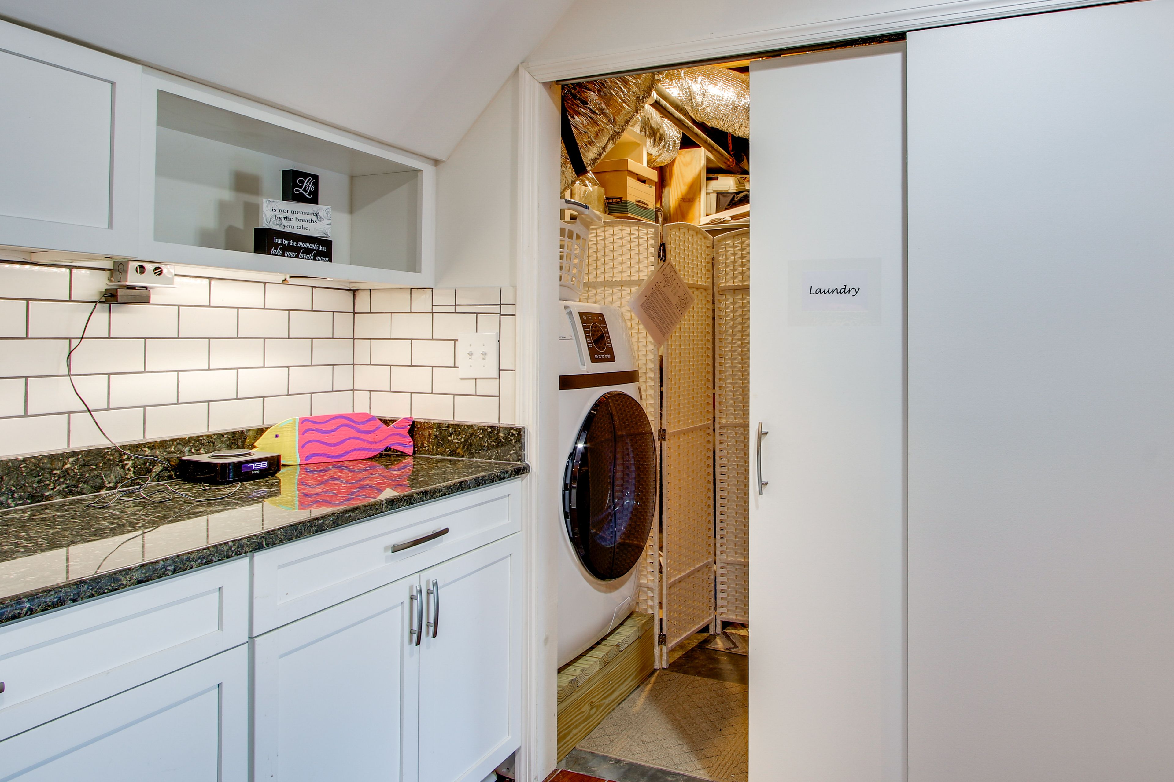 Laundry Closet | Washer/Dryer Combo